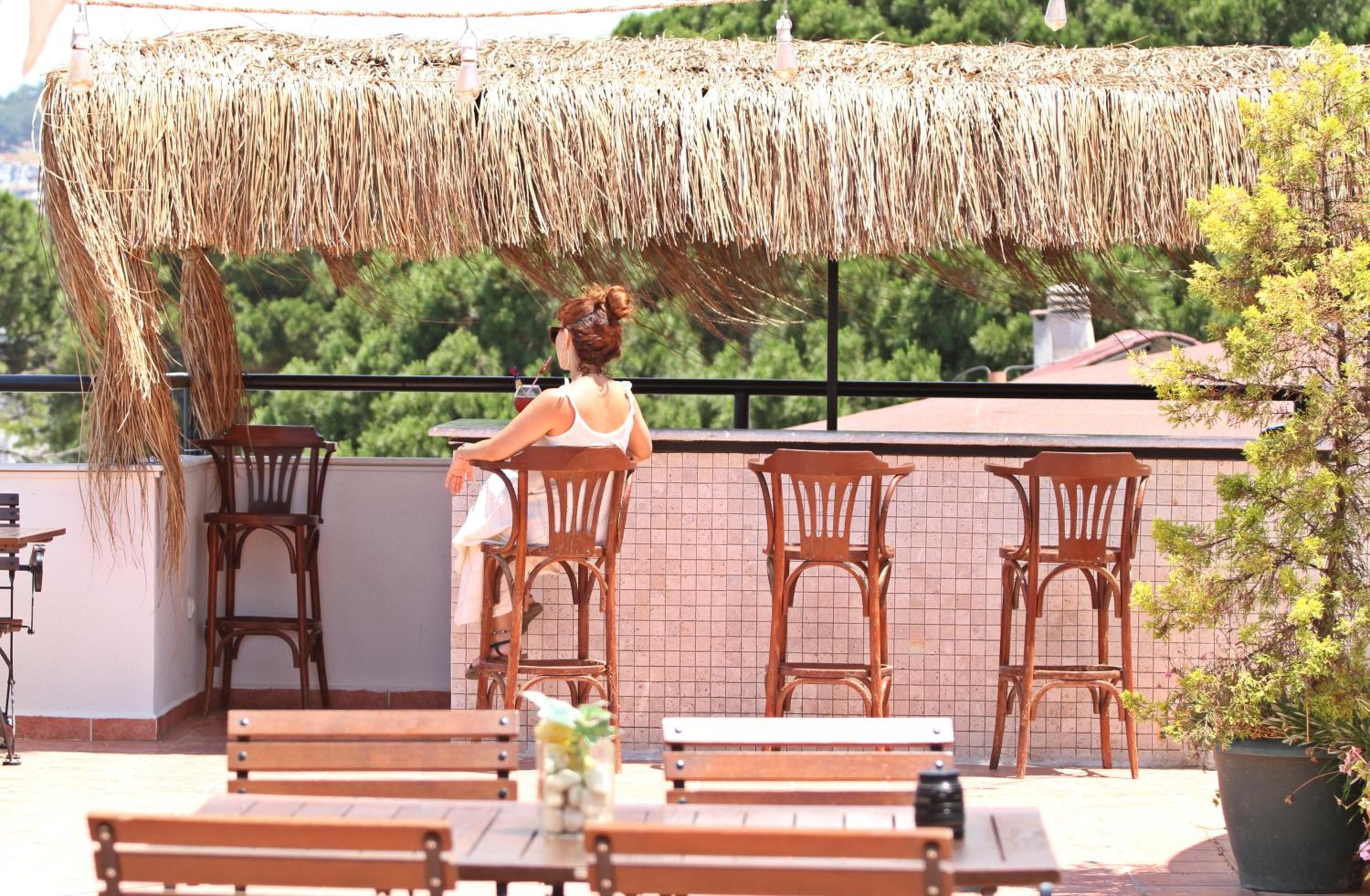 Rosy Suites Hotel - Image 9