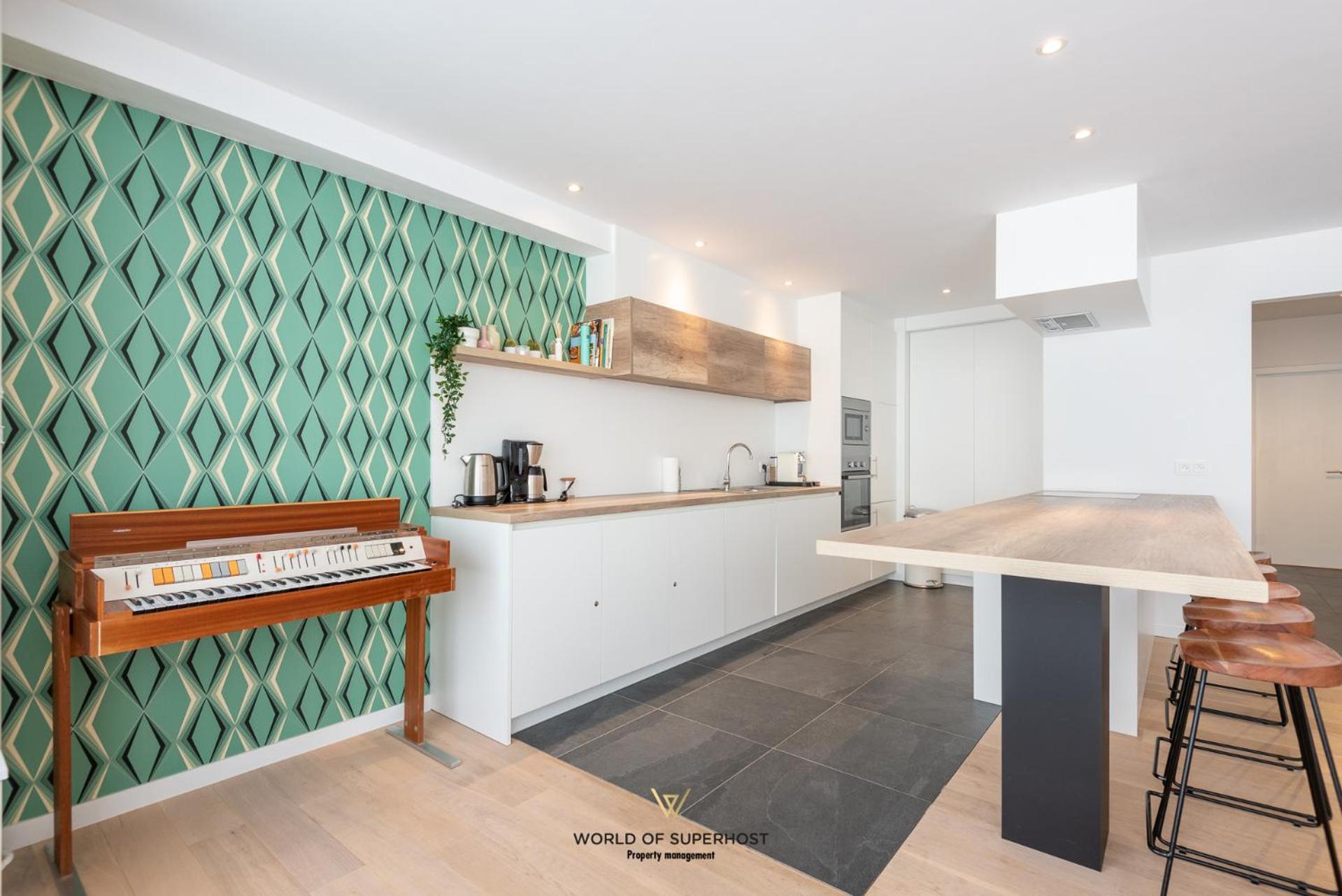 Rock & Roll Chic Apartment near Oostende