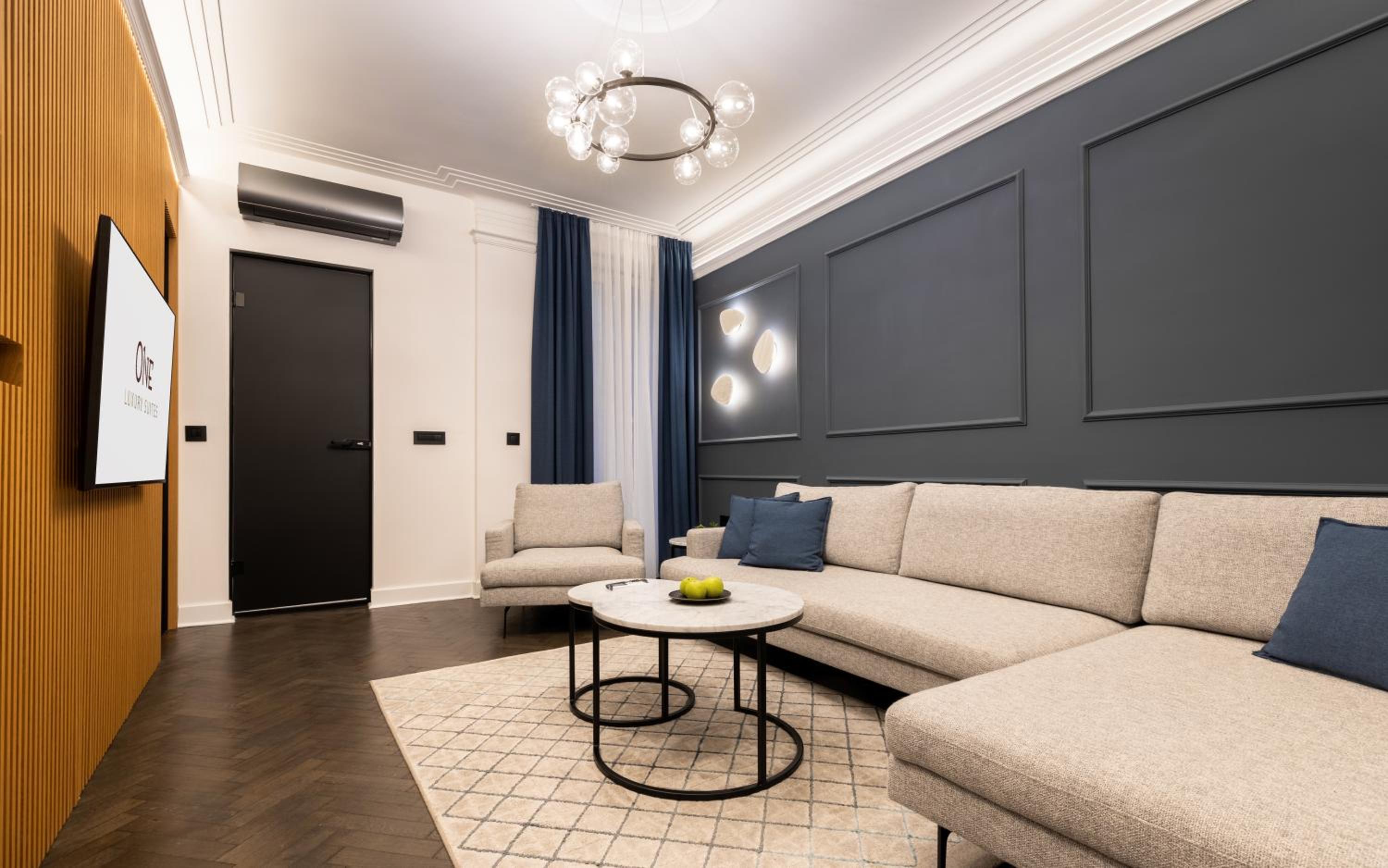 One Luxury Suites