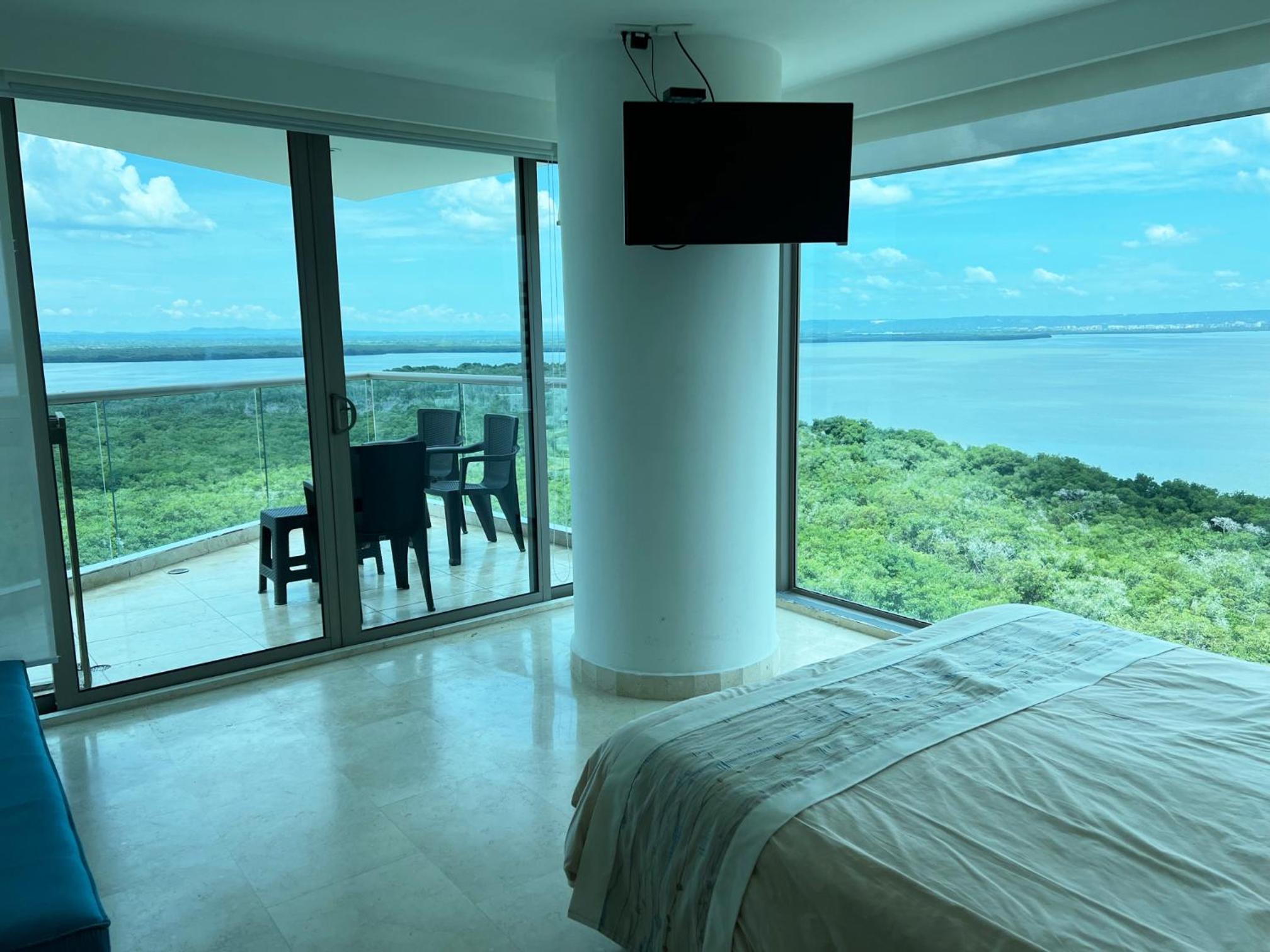 Beachfront Apartment at Radisson Hotel