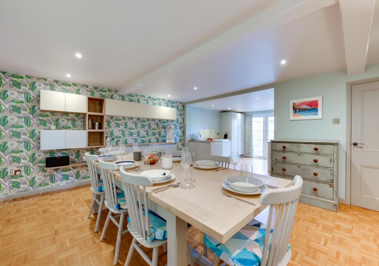 3 Bed in Southwold oc-6ng view 3
