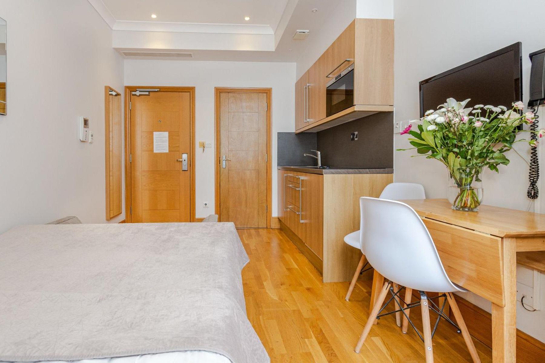Cleveland Residences Russell Square