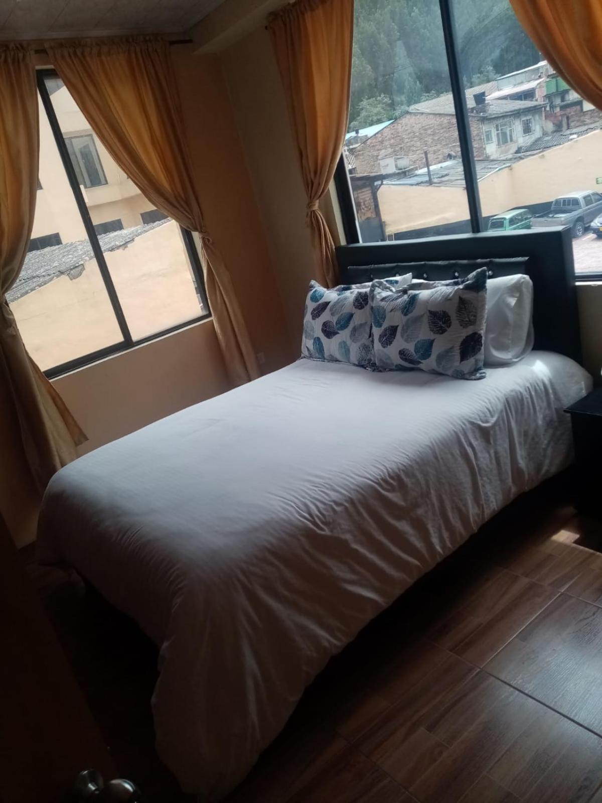 HOTEL BS