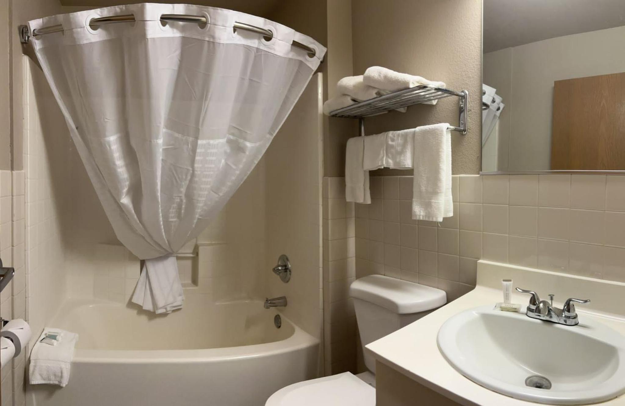 Super 8 by Wyndham Quartzsite AZ - Property Image 6