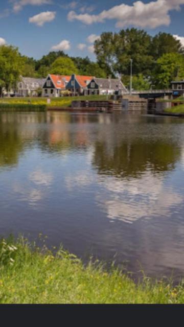 Luxe Room Canal Sight