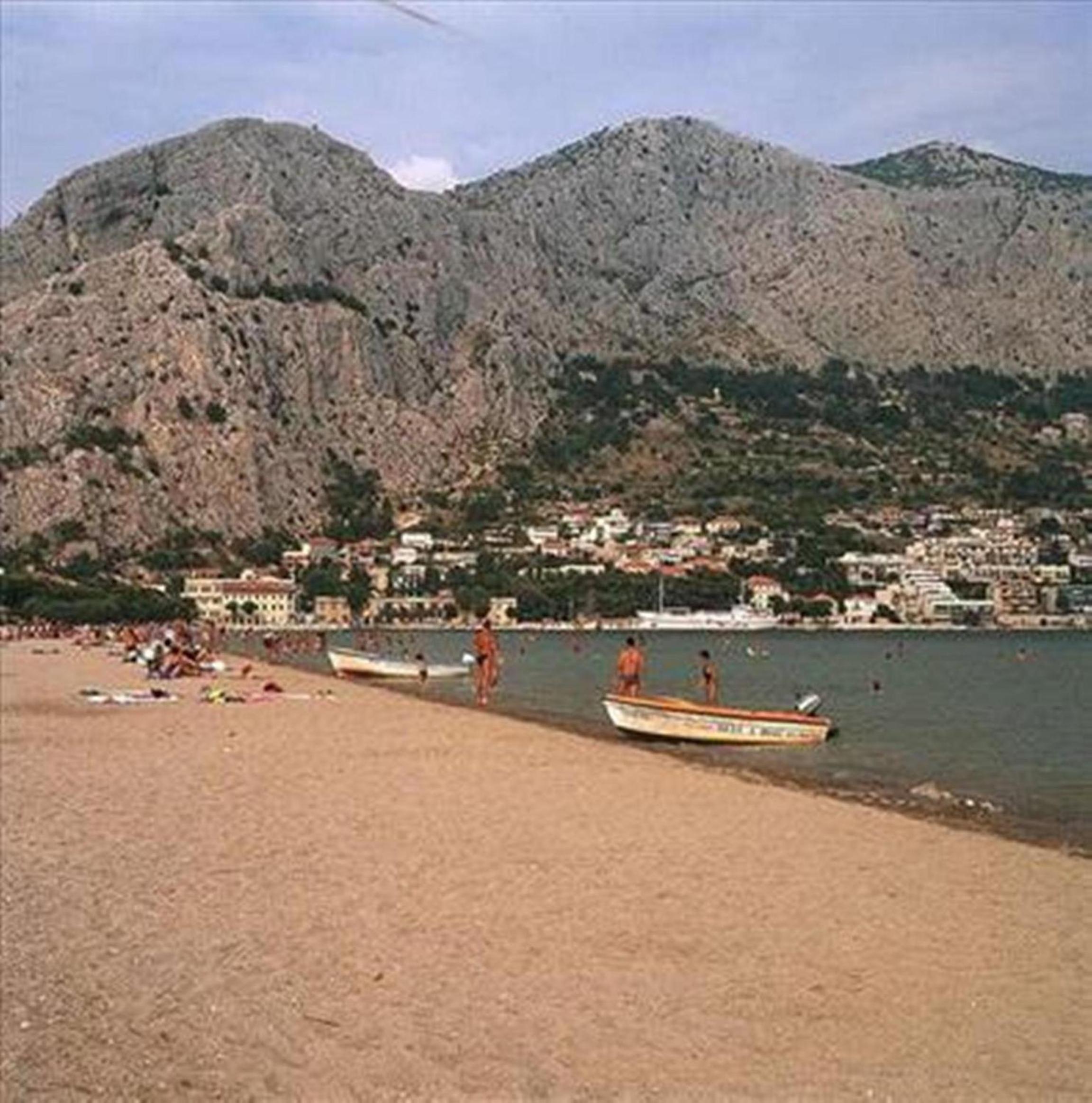 Photo 48
