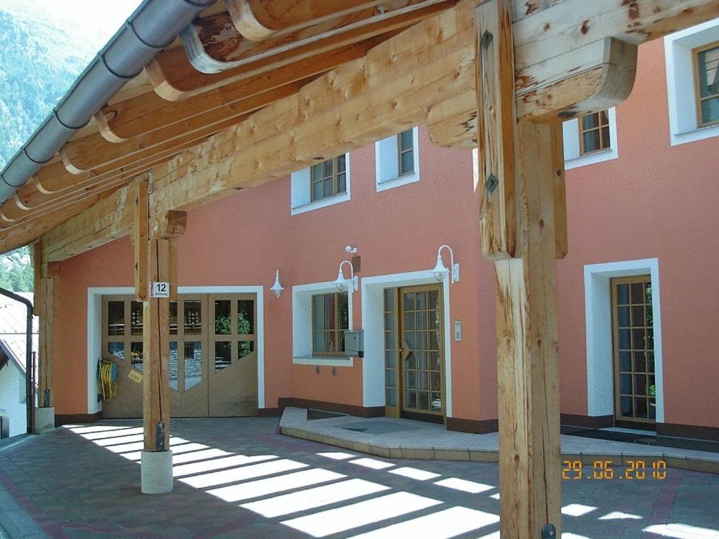 Appartement beim Brunnen 12 view 4