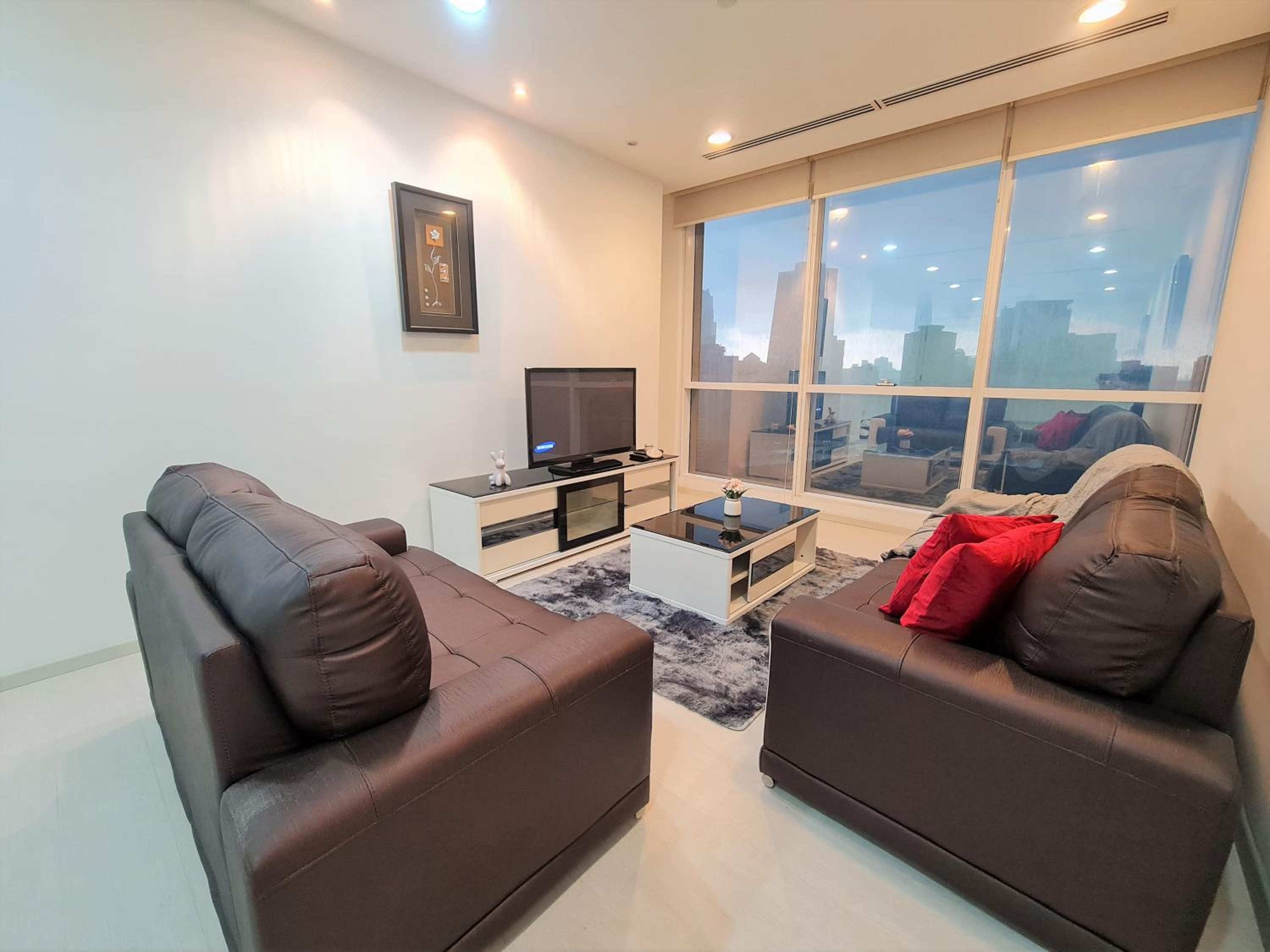 KLCC Binjai 8 Premium Soho Apartment by Sarah's Lodge