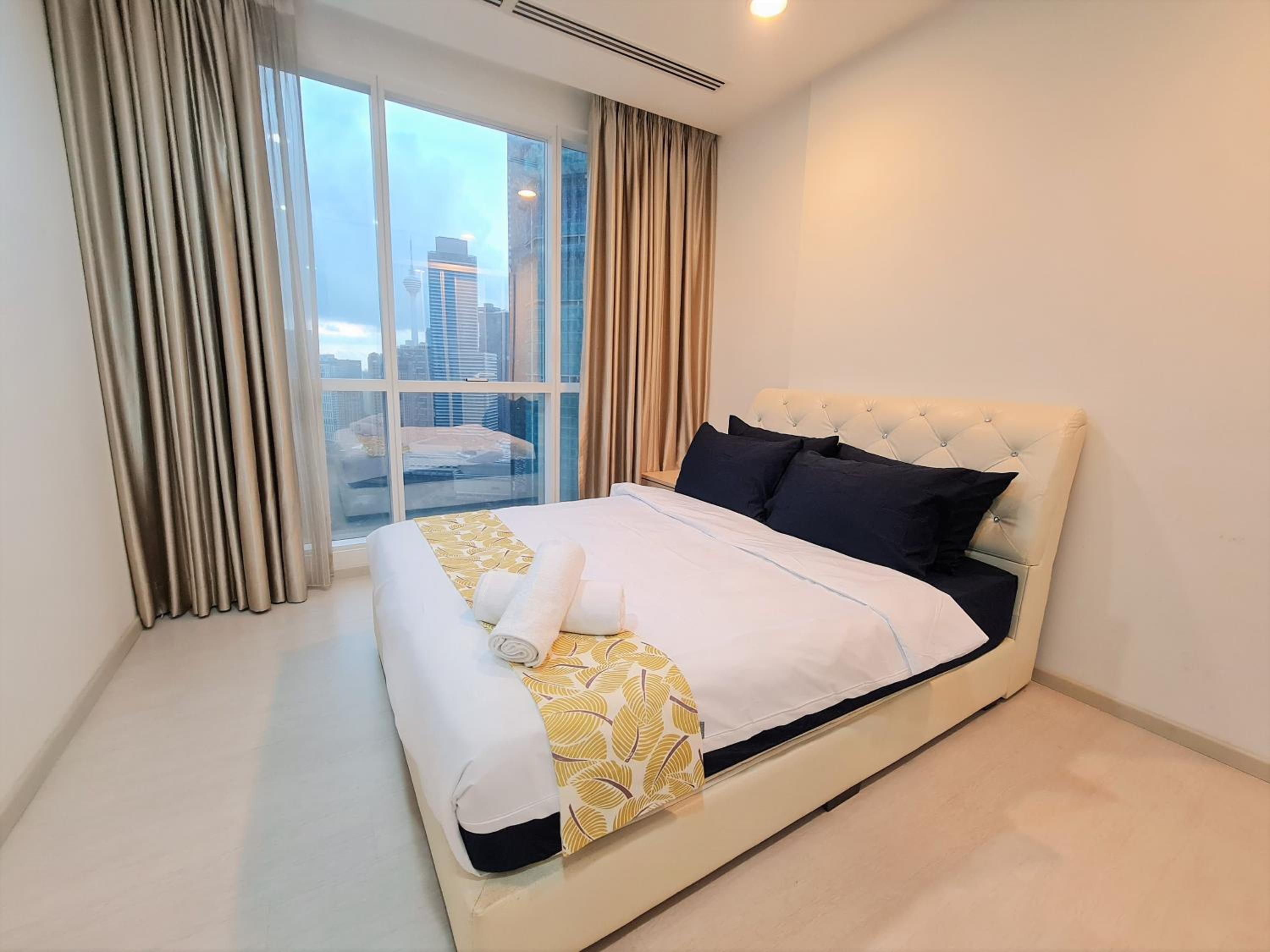 KLCC Binjai 8 Premium Soho Apartment by Sarah's Lodge