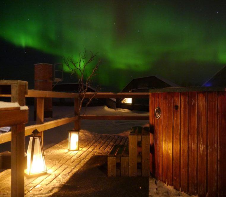 Máttaráhkká Northern Light Lodge 12