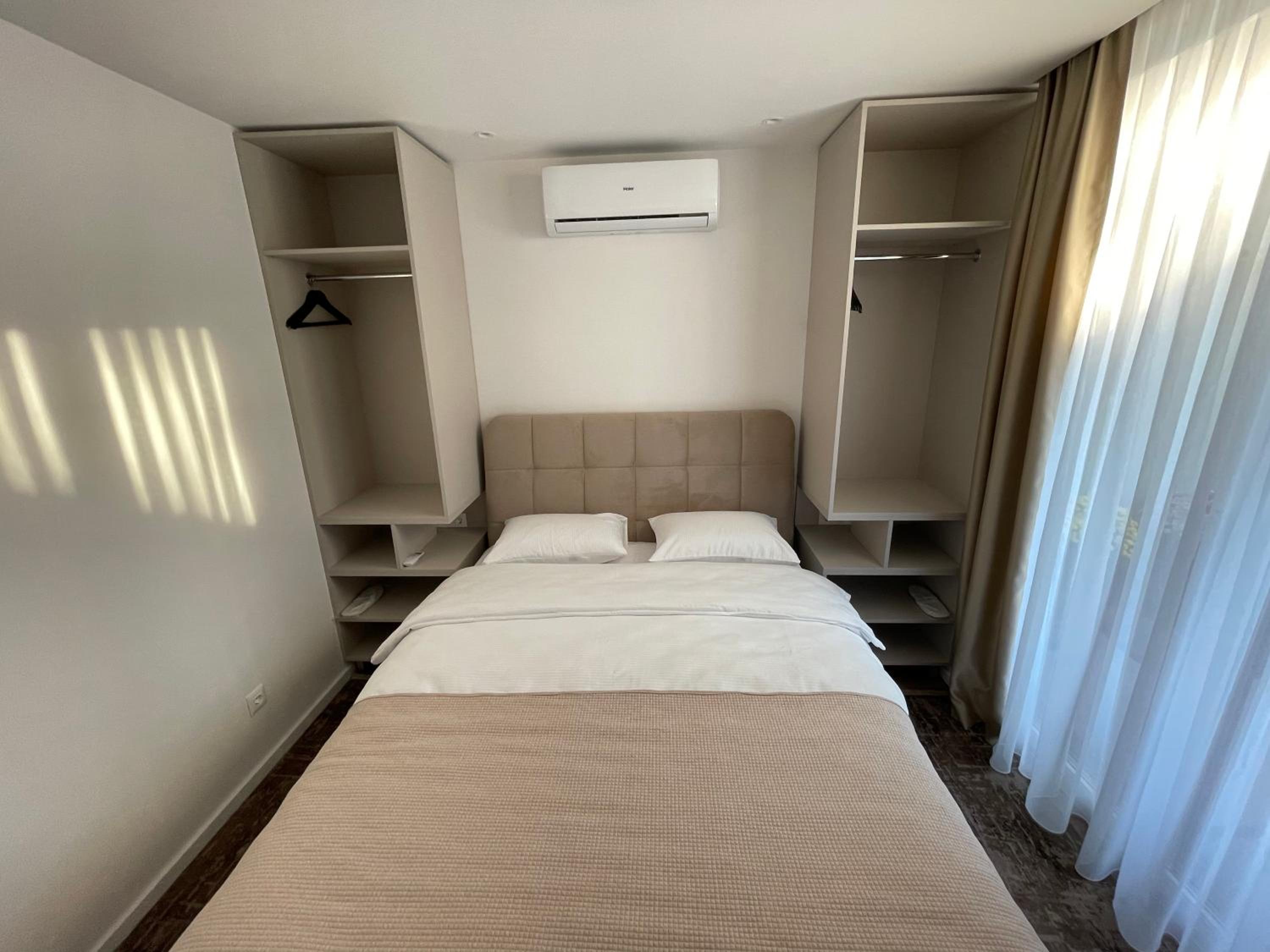 Residence 33