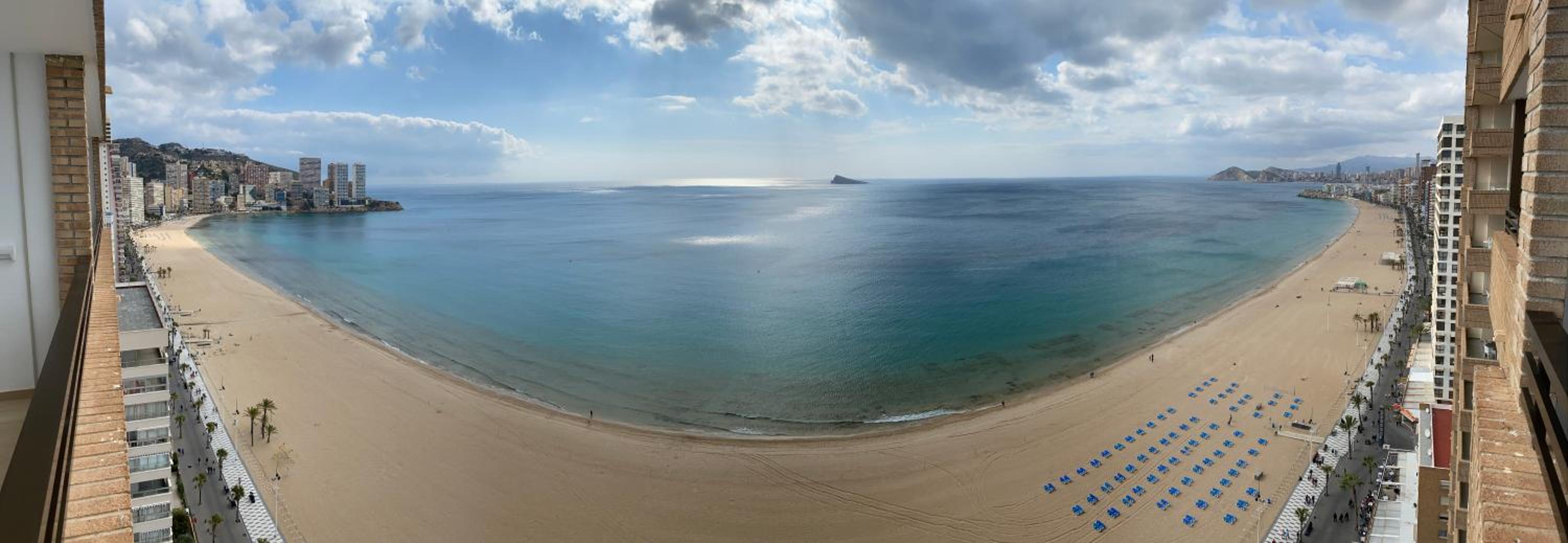 SOLYMAR LEVANTE Apartamento Completo con Piscina y Parking Comunitario