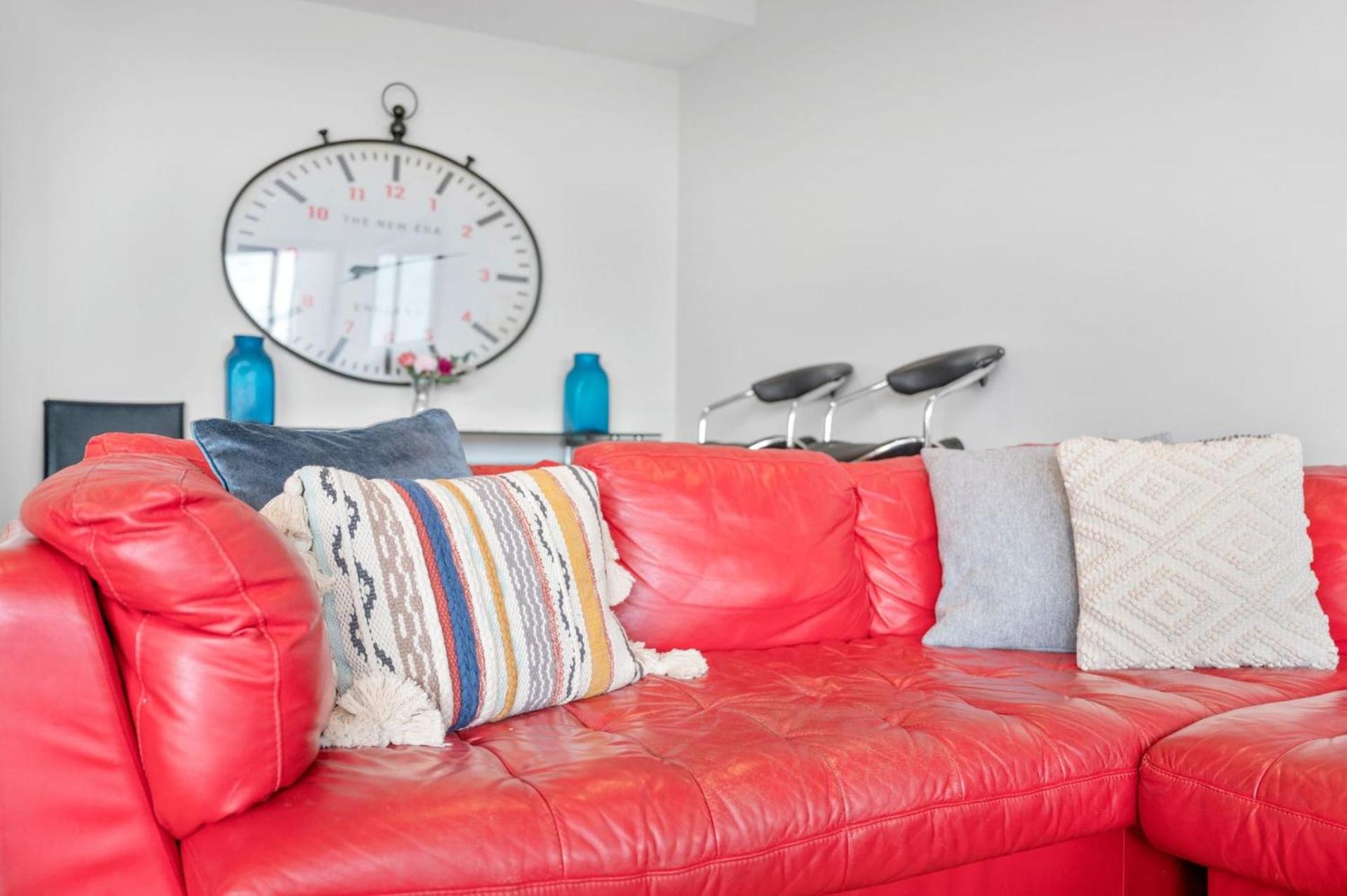 Bell Street Apartment 11 7