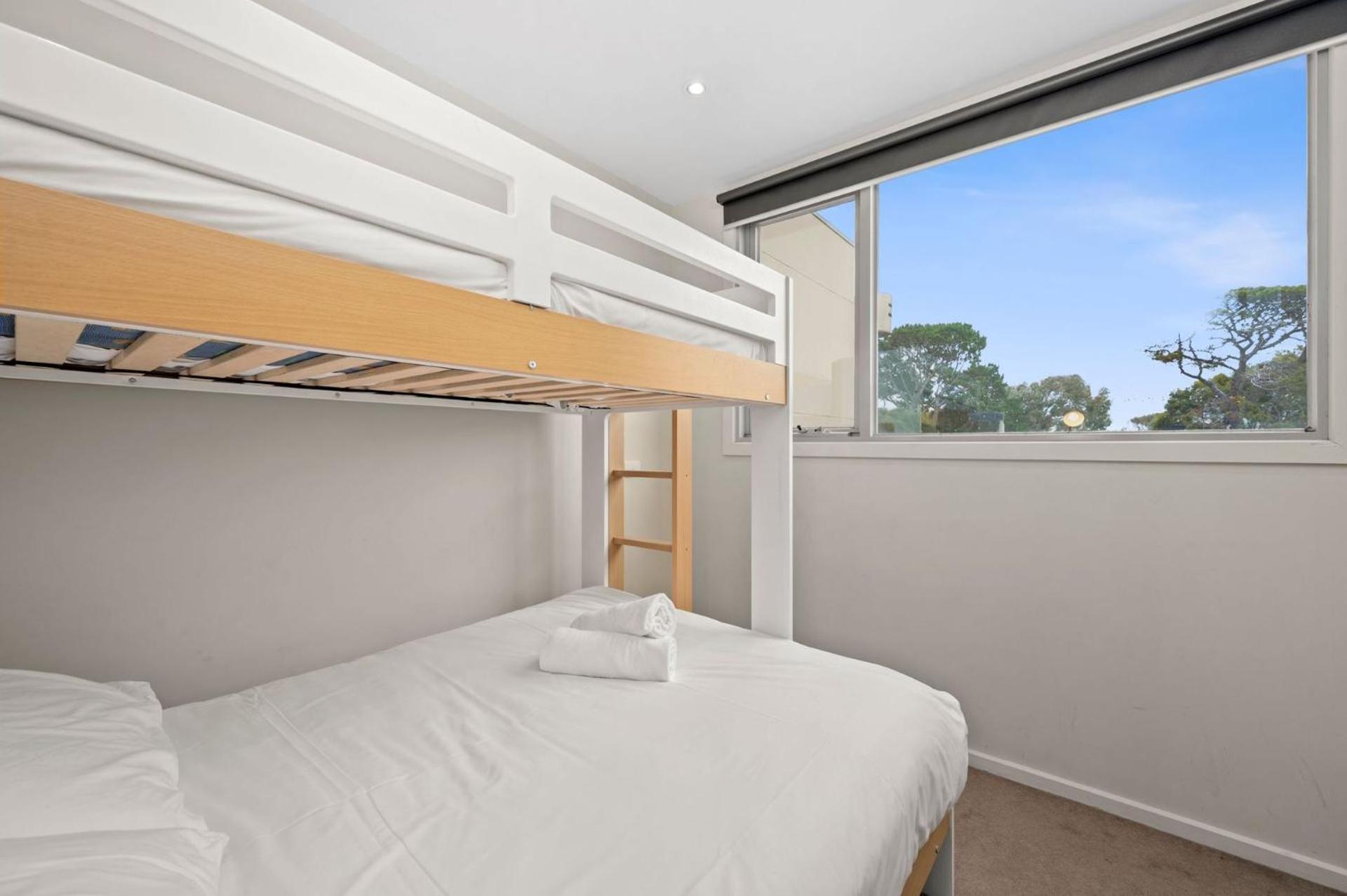 Bell Street Apartment 11 7