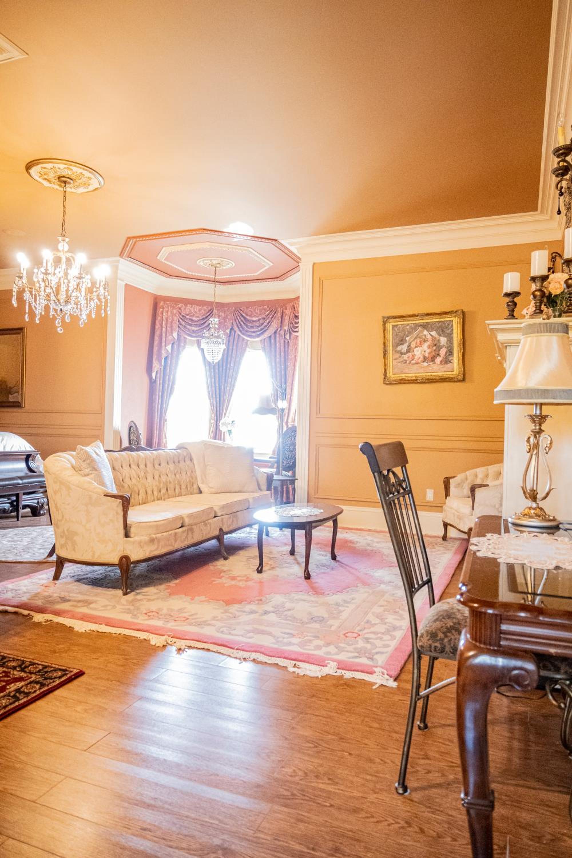 Belle View Manor Inn