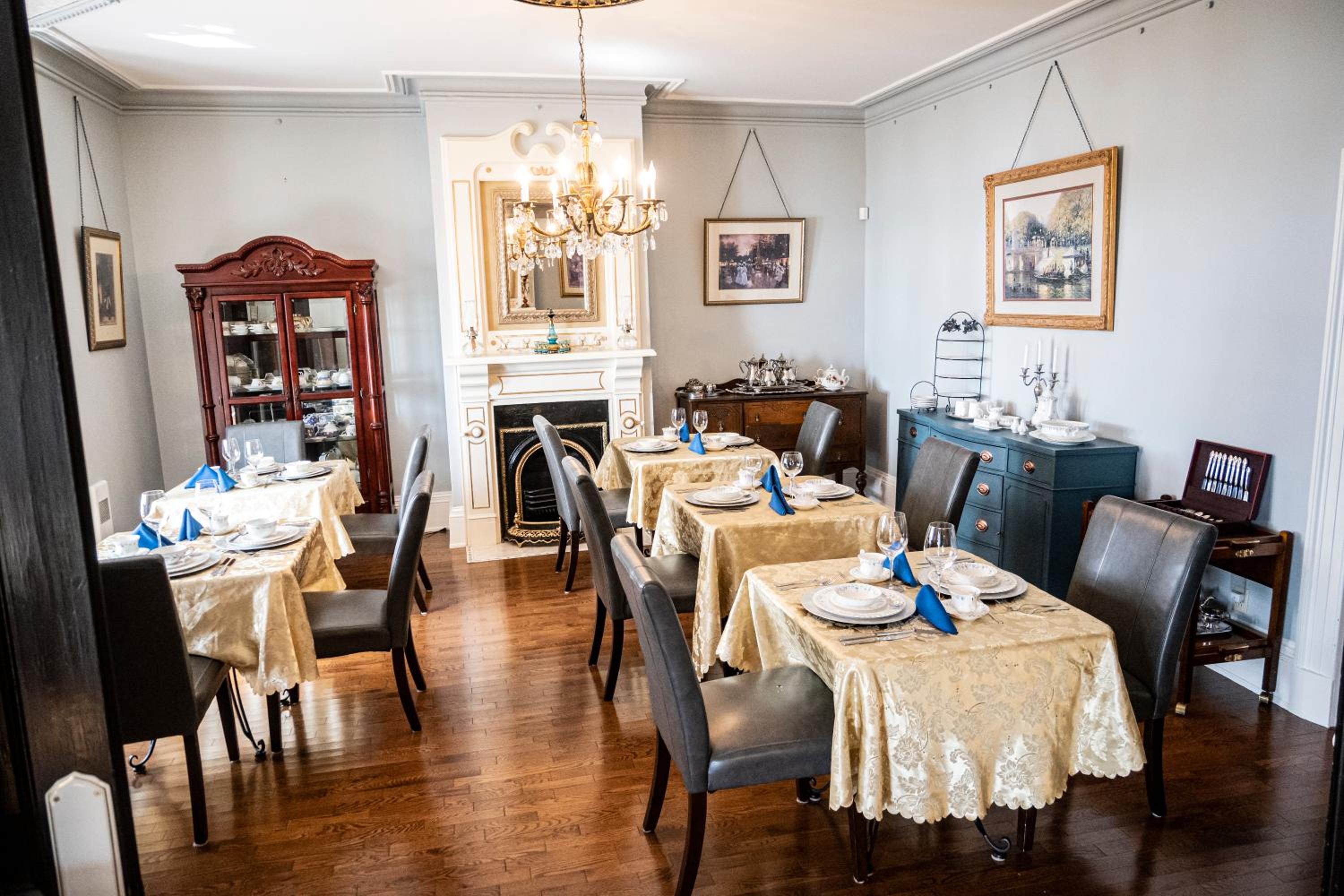Belle View Manor Inn