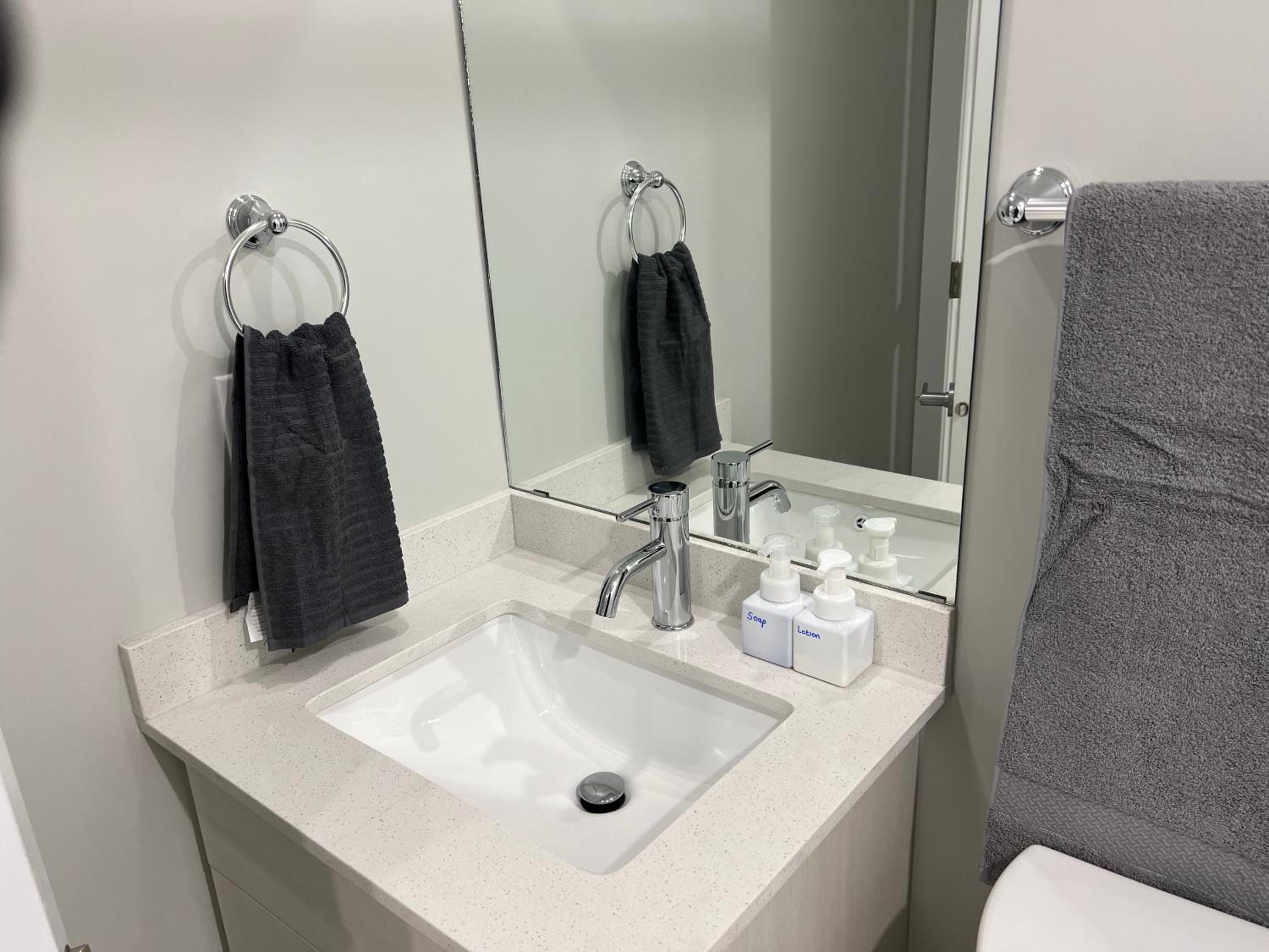 Entire Guest Suite-Self Check in