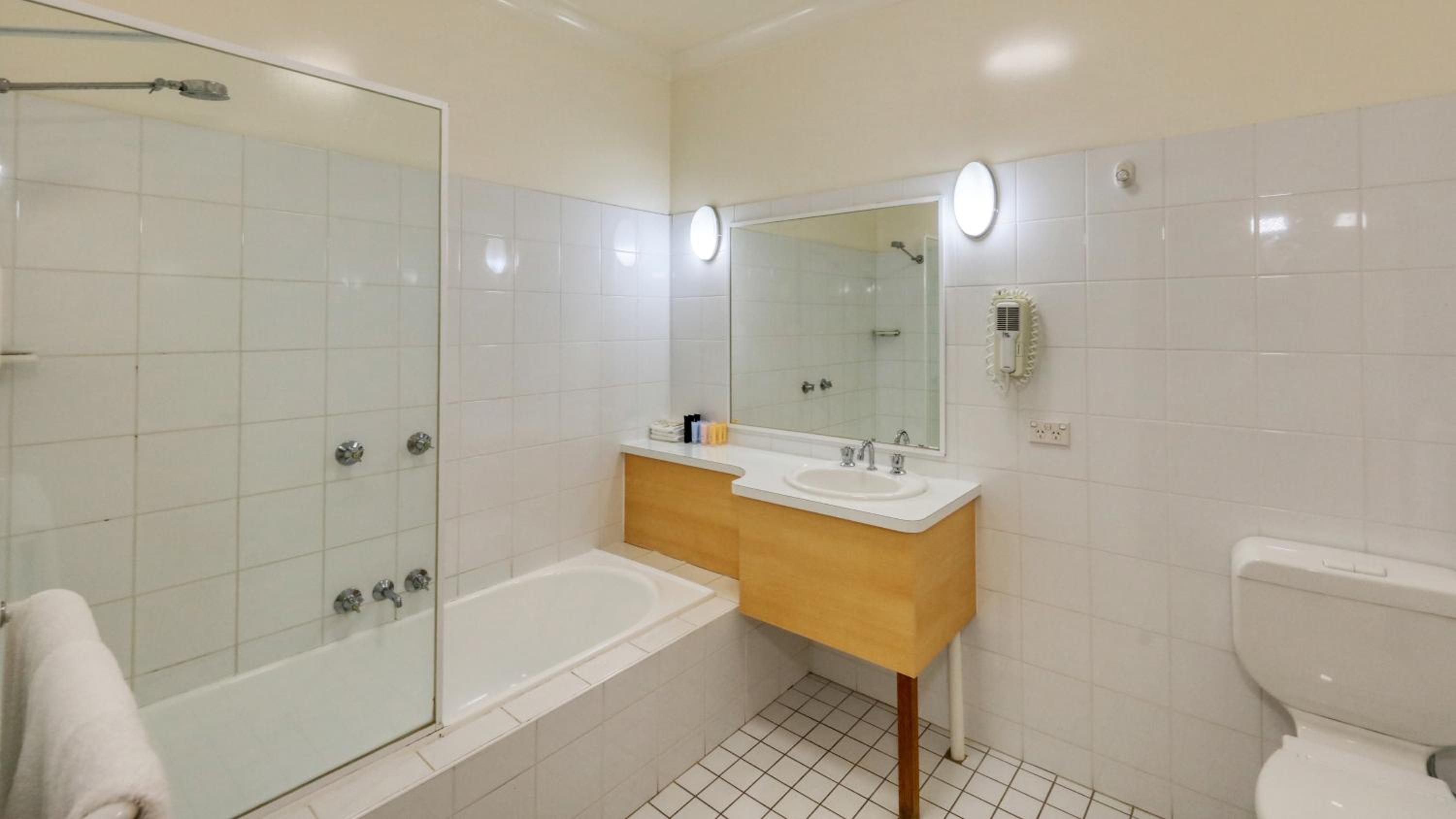 Country Gardens Motor Inn