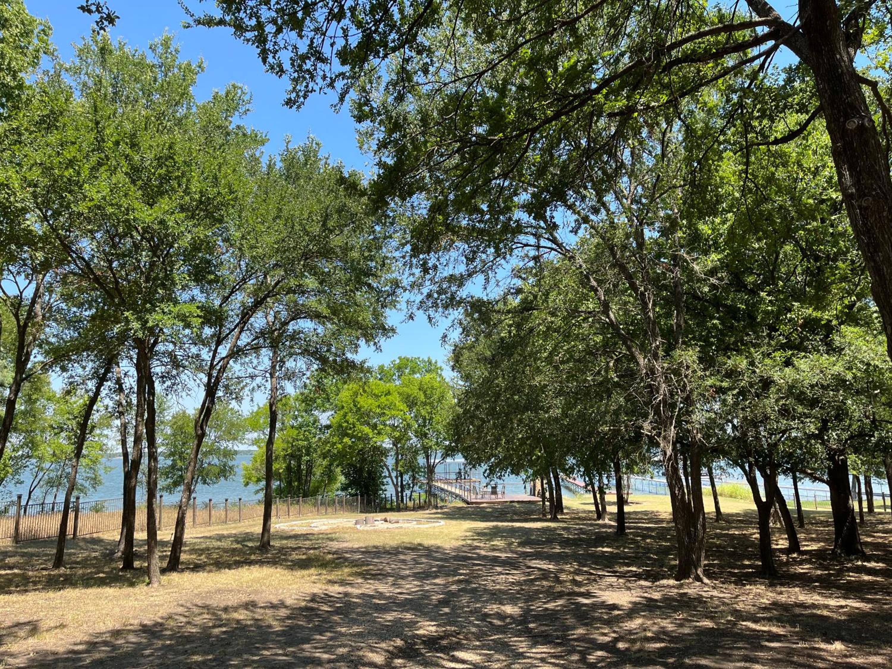 Beautiful lakefront house in private woods view 3