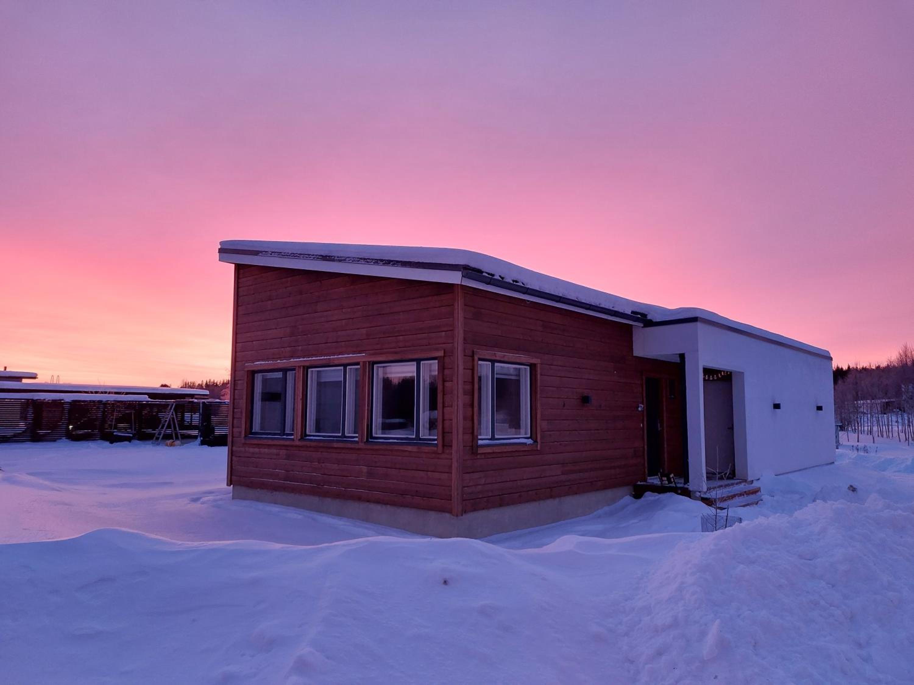 Arctic River Chalet view 5