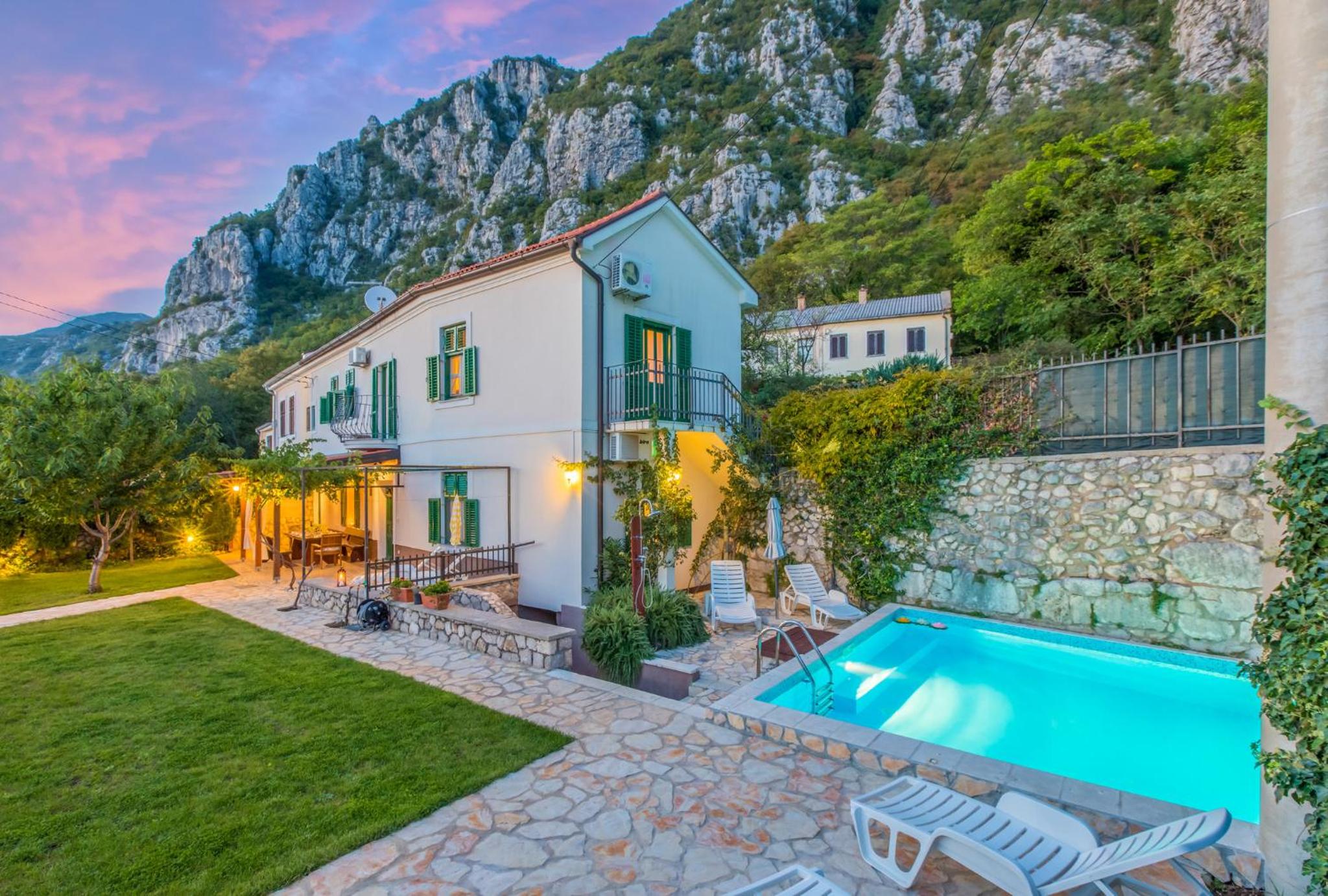 VILLA BARETIC view 3