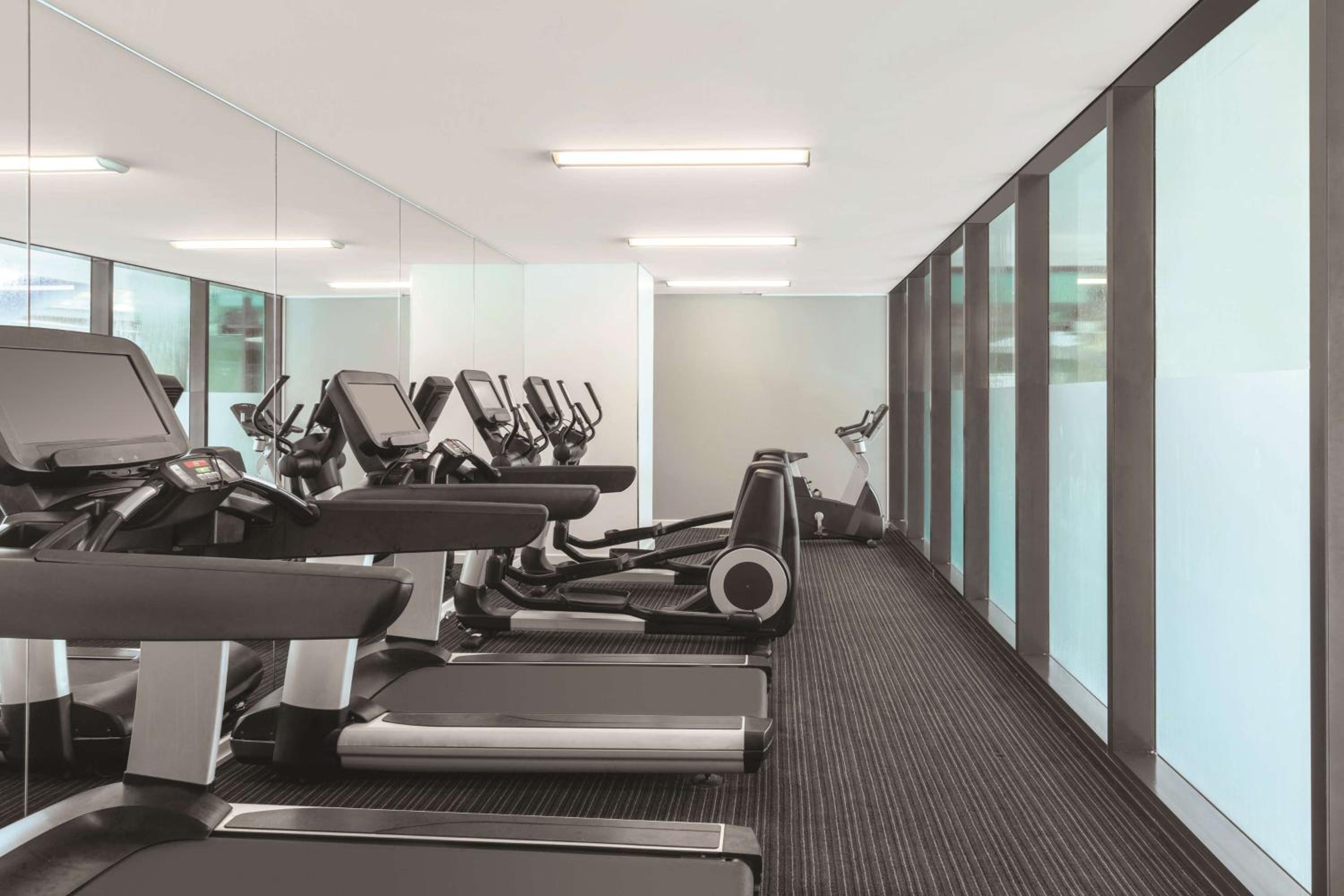 Adina Apartment Hotel Darwin Waterfront 5