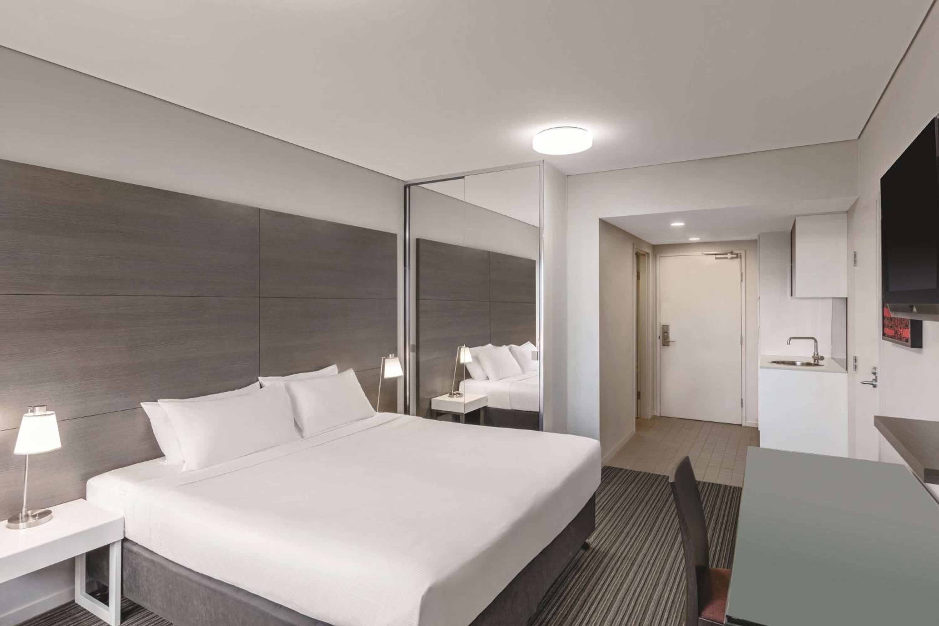 Adina Apartment Hotel Darwin Waterfront 16