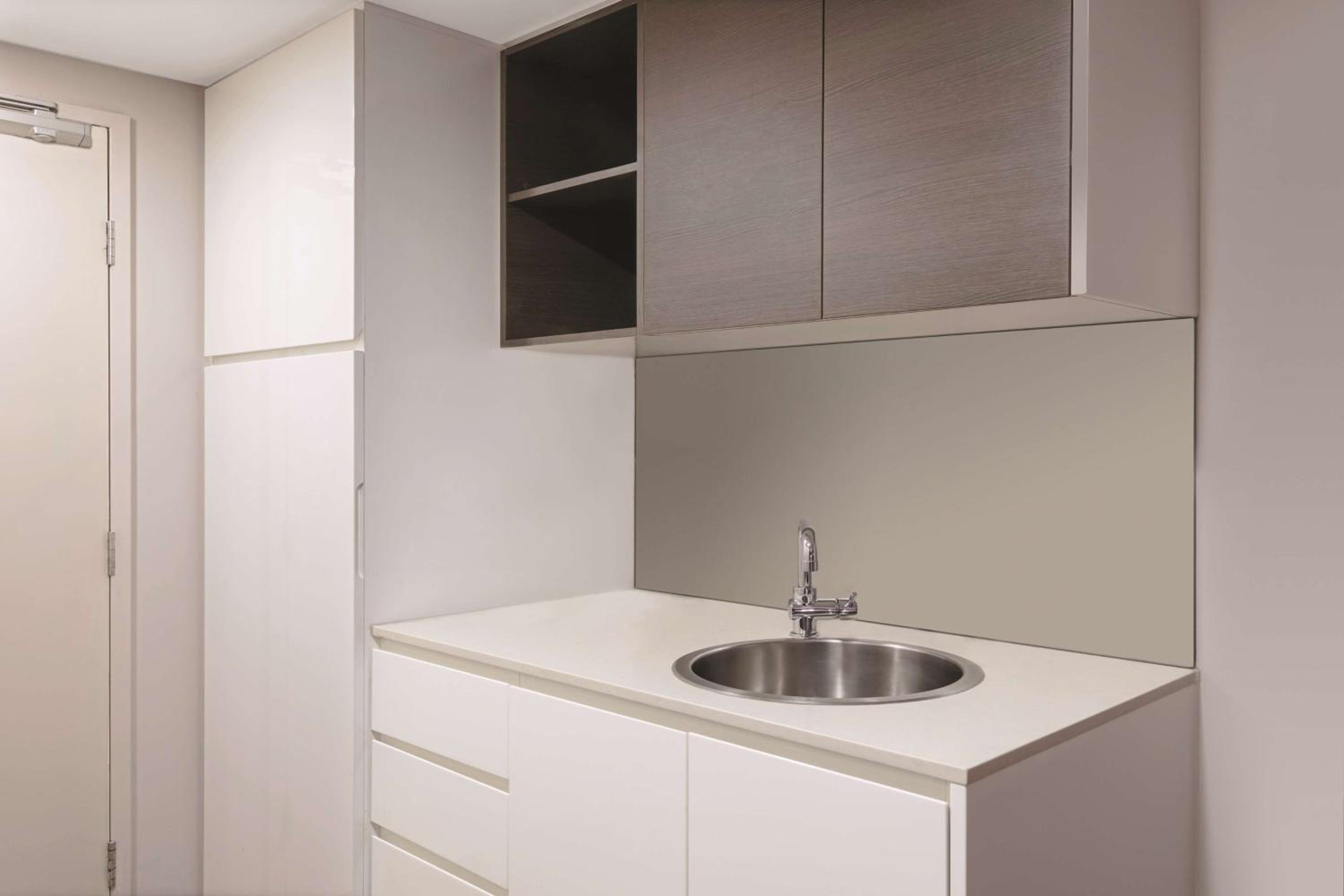 Adina Apartment Hotel Darwin Waterfront 23
