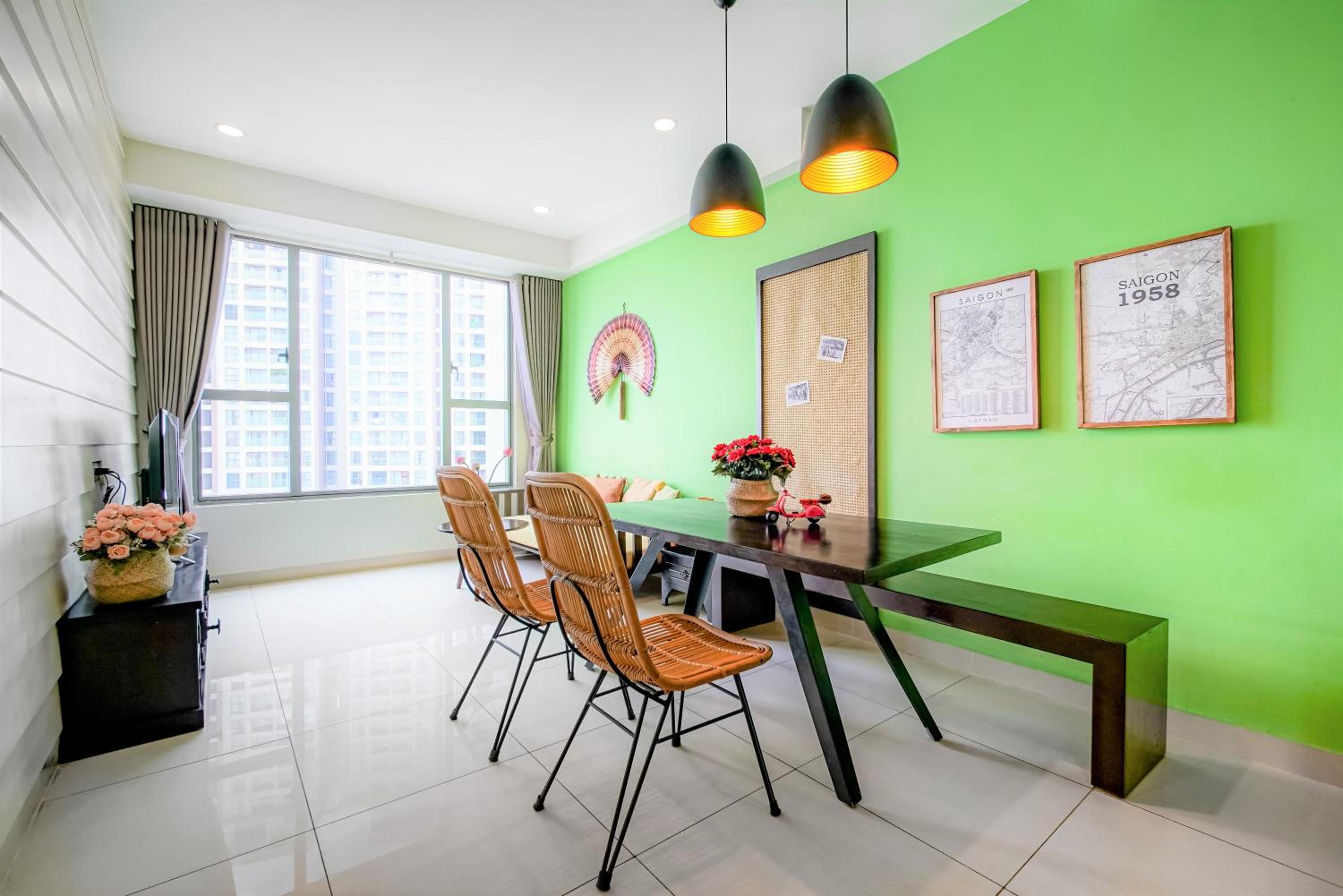 SOHO Suites - Saigon Central, 5-Min-To-Bui Vien Street