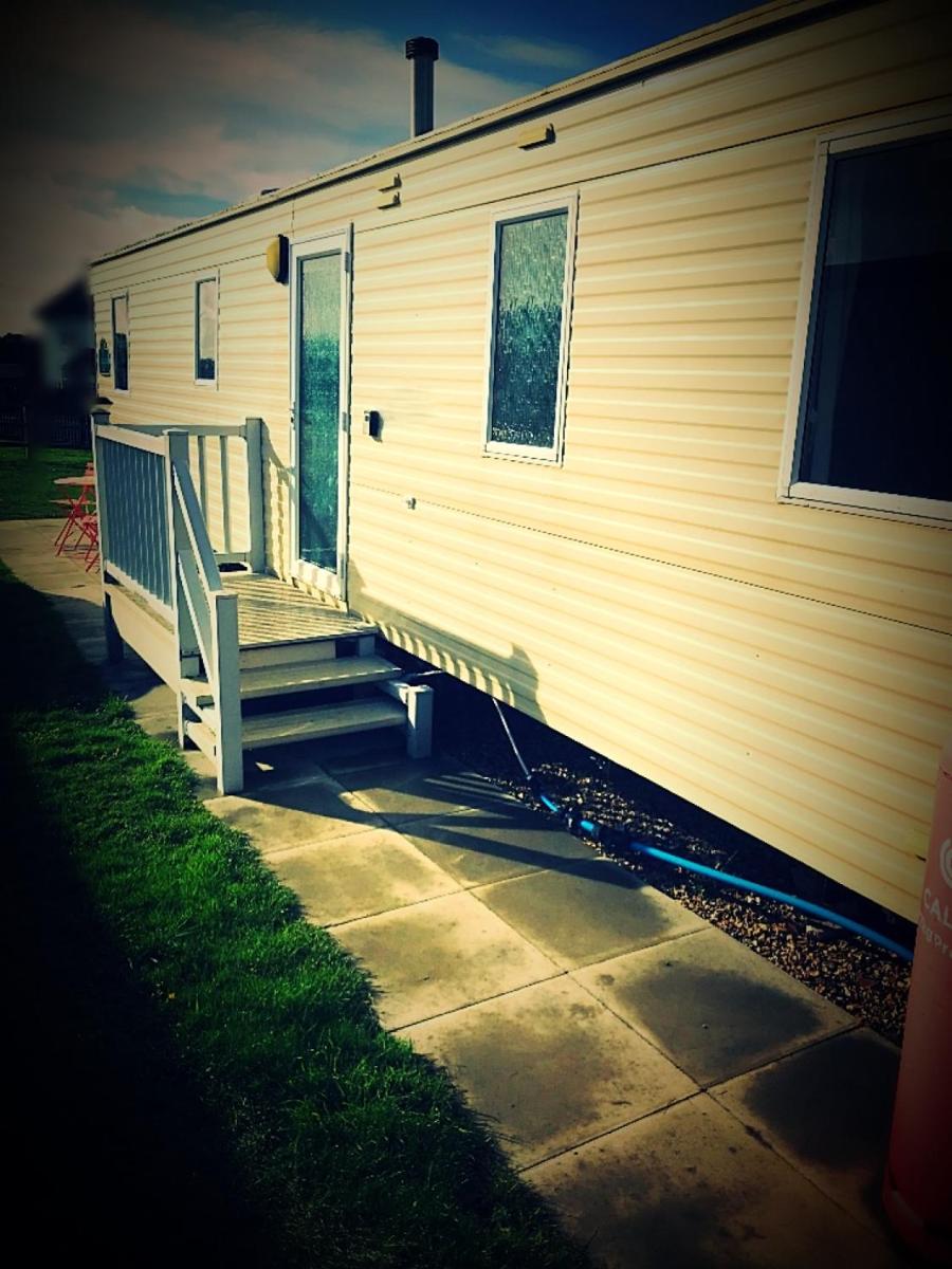 Trusville Mablethorpe 3 Bedroom Caravan . Beachside site ! view 3