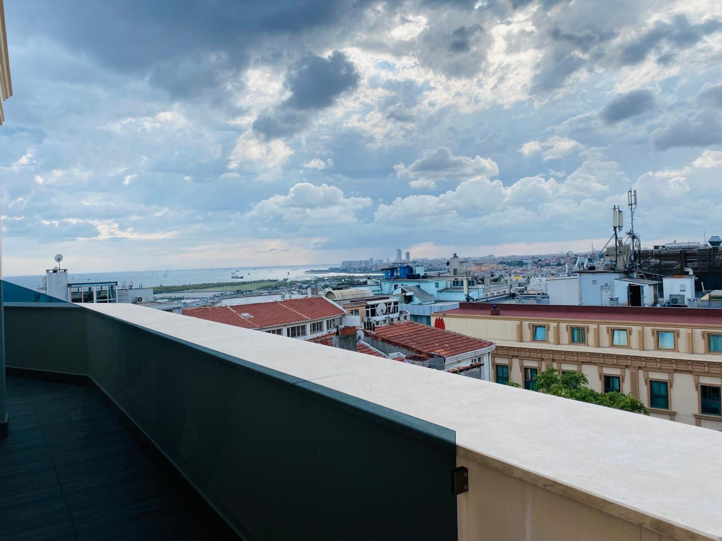 Ak residence - Image 36