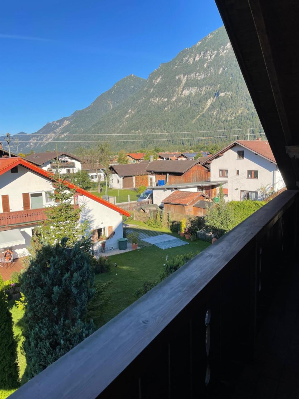Dachgeschosswohnung mit traumhaftem Zugspitzblick bei Garmisch