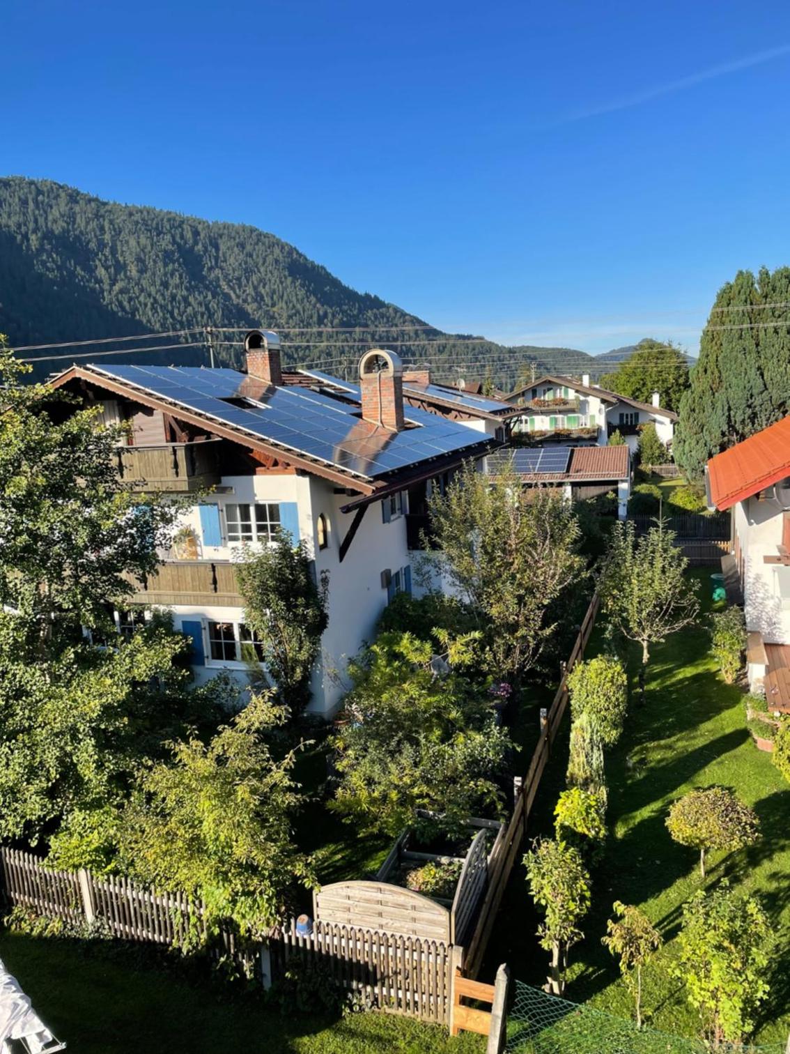 Dachgeschosswohnung mit traumhaftem Zugspitzblick bei Garmisch