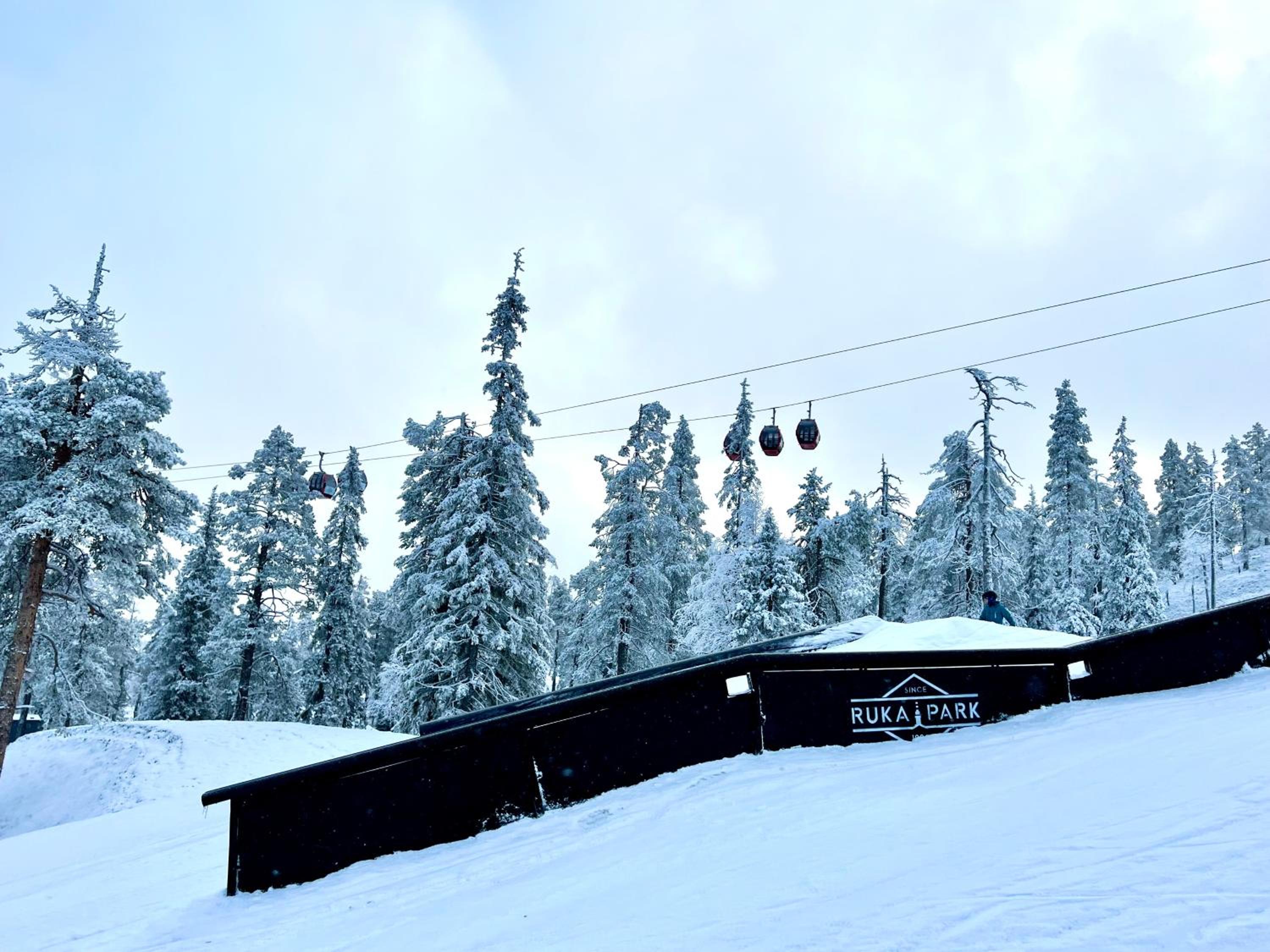 Villa Saarua by the Slopes Ski in, Family & Bike Park, hike trails, National Park, WiFi - Lapland Villas view 3