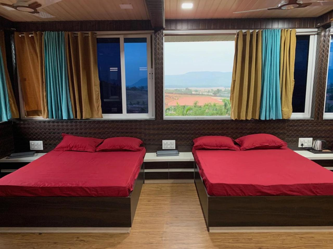 Luxurious Pool 5Bhk Villa Lonavala view 3