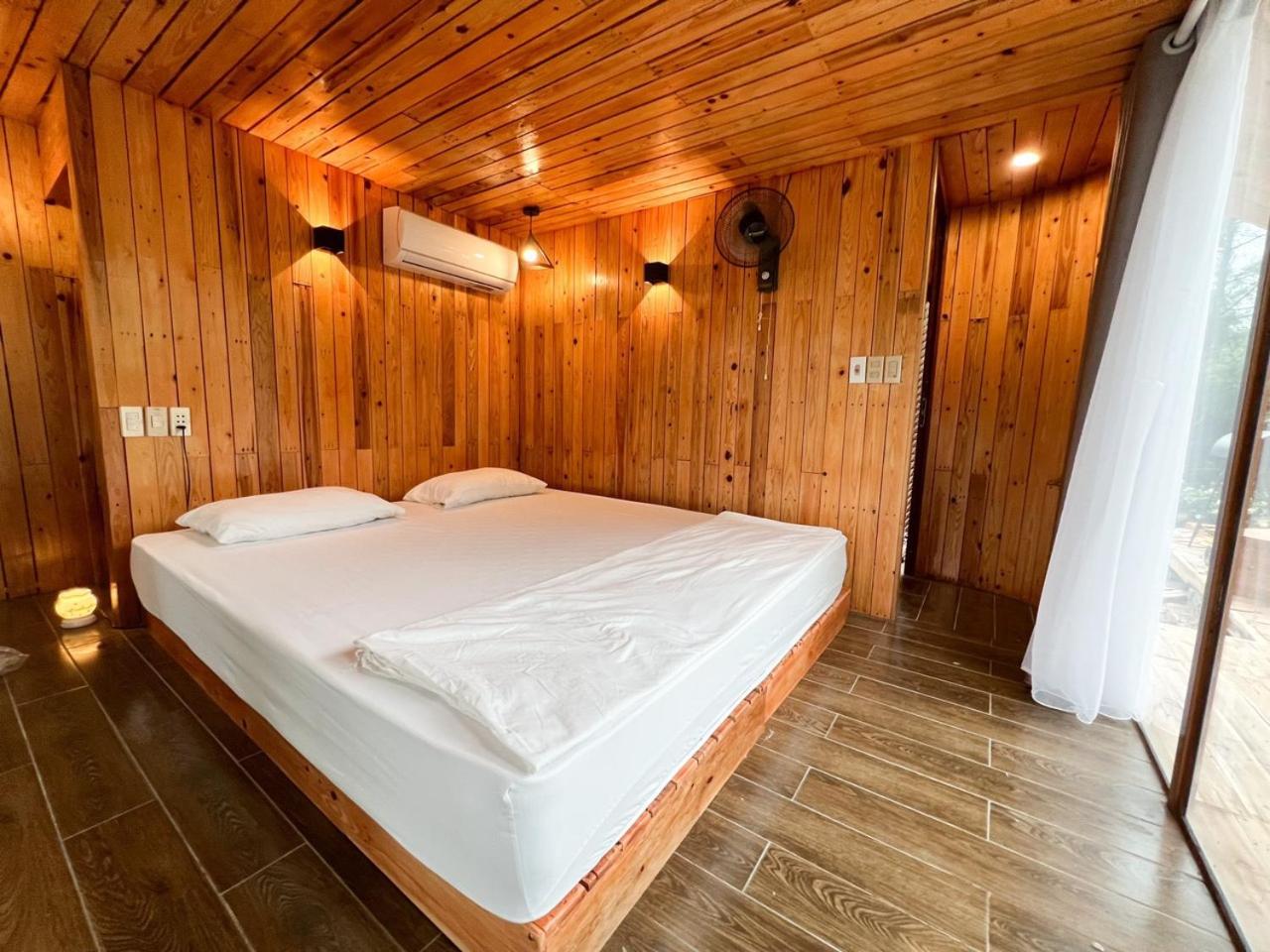 Moon Villa Soc Son - Venuestay