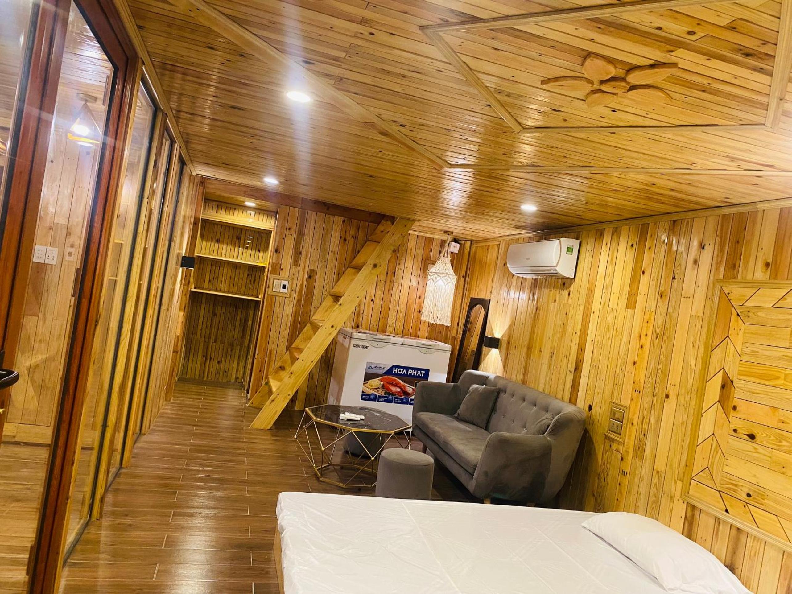 Moon Villa Soc Son - Venuestay