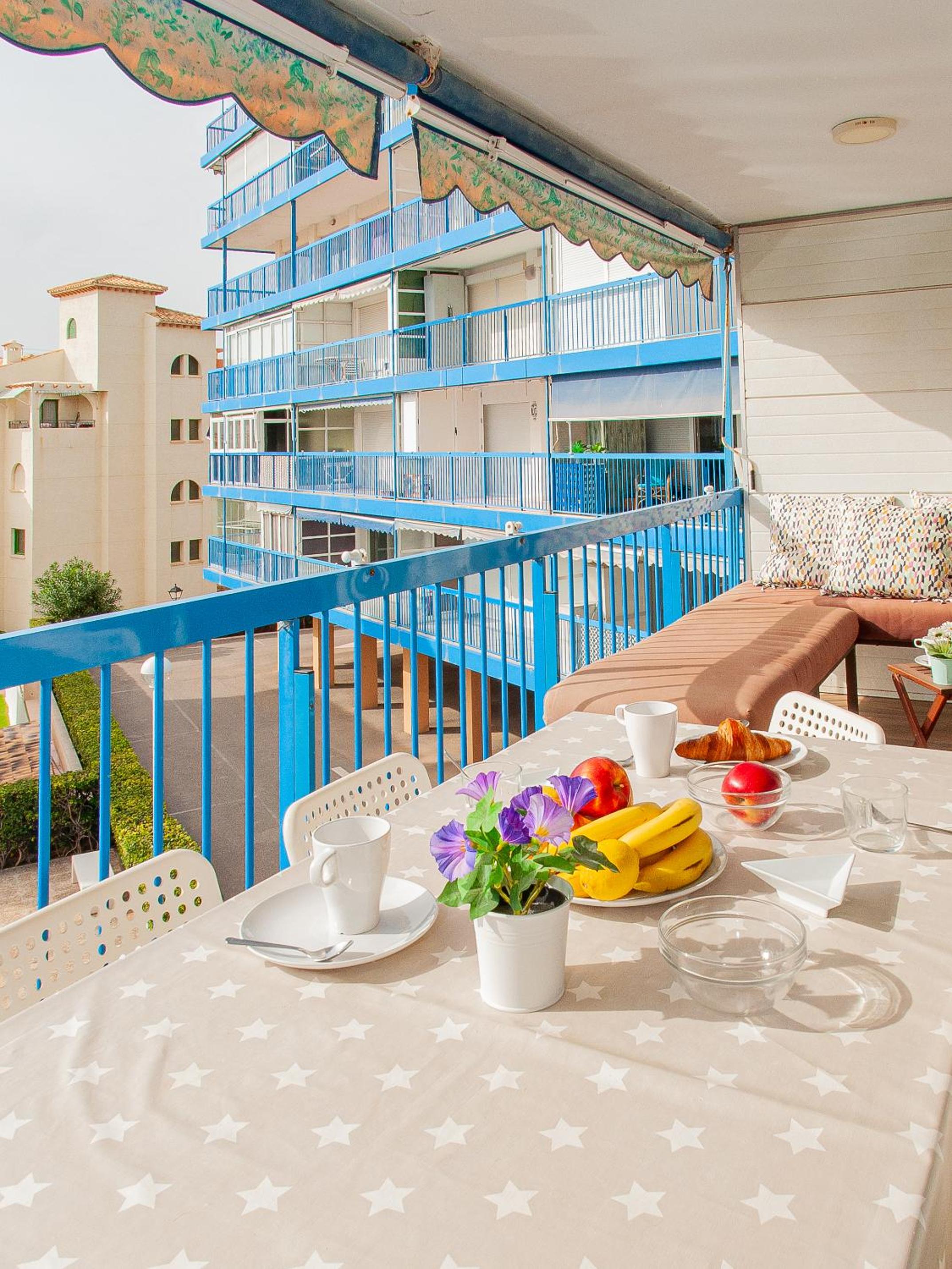 Stay In Azul