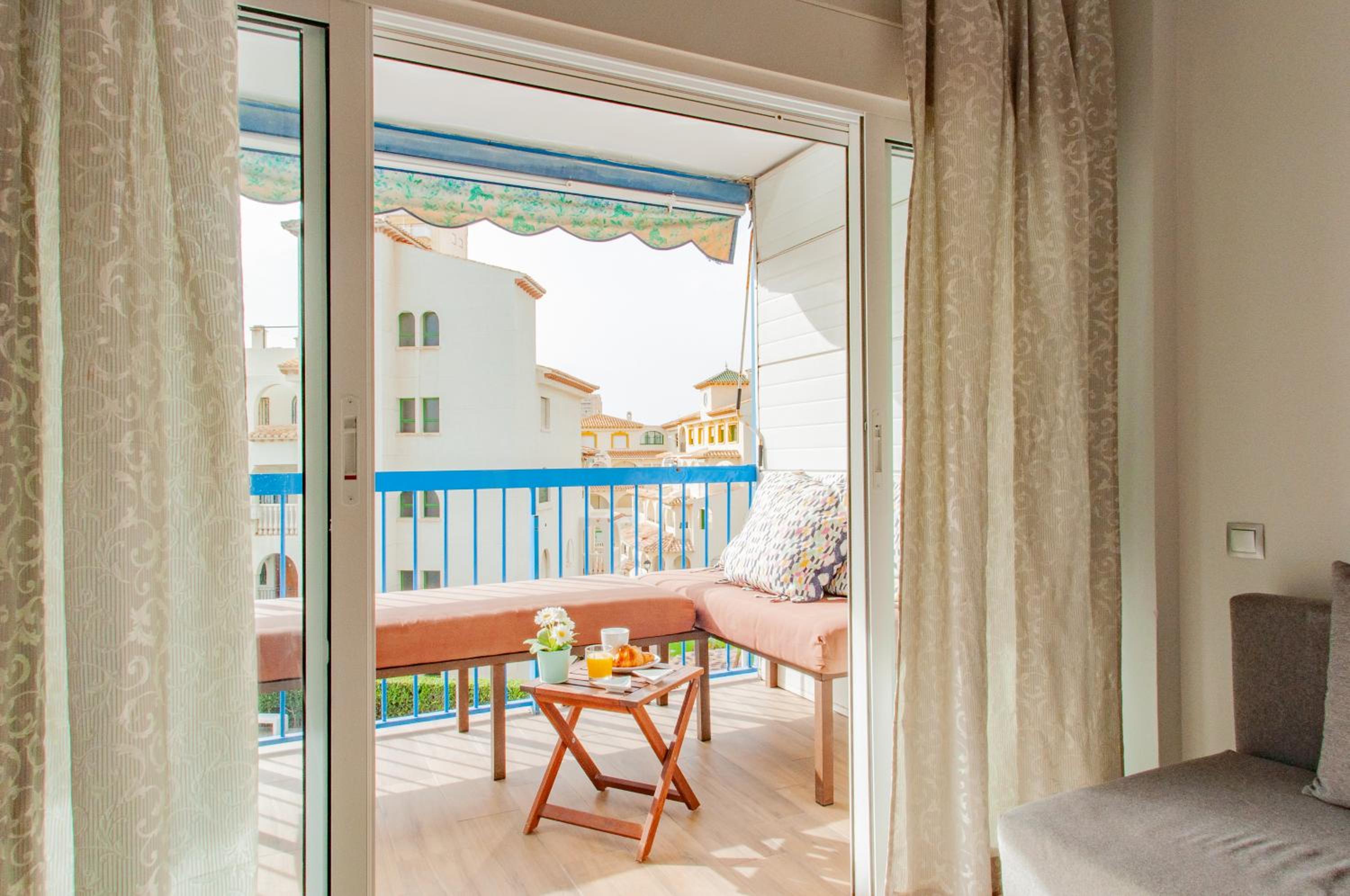 Stay In Azul