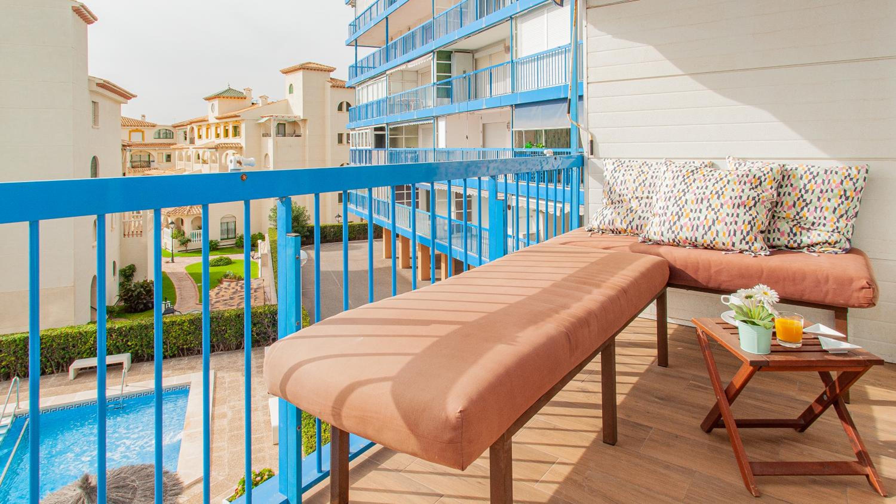 Stay In Azul