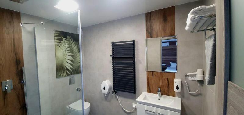 Hotelik B&B Pod Dębami