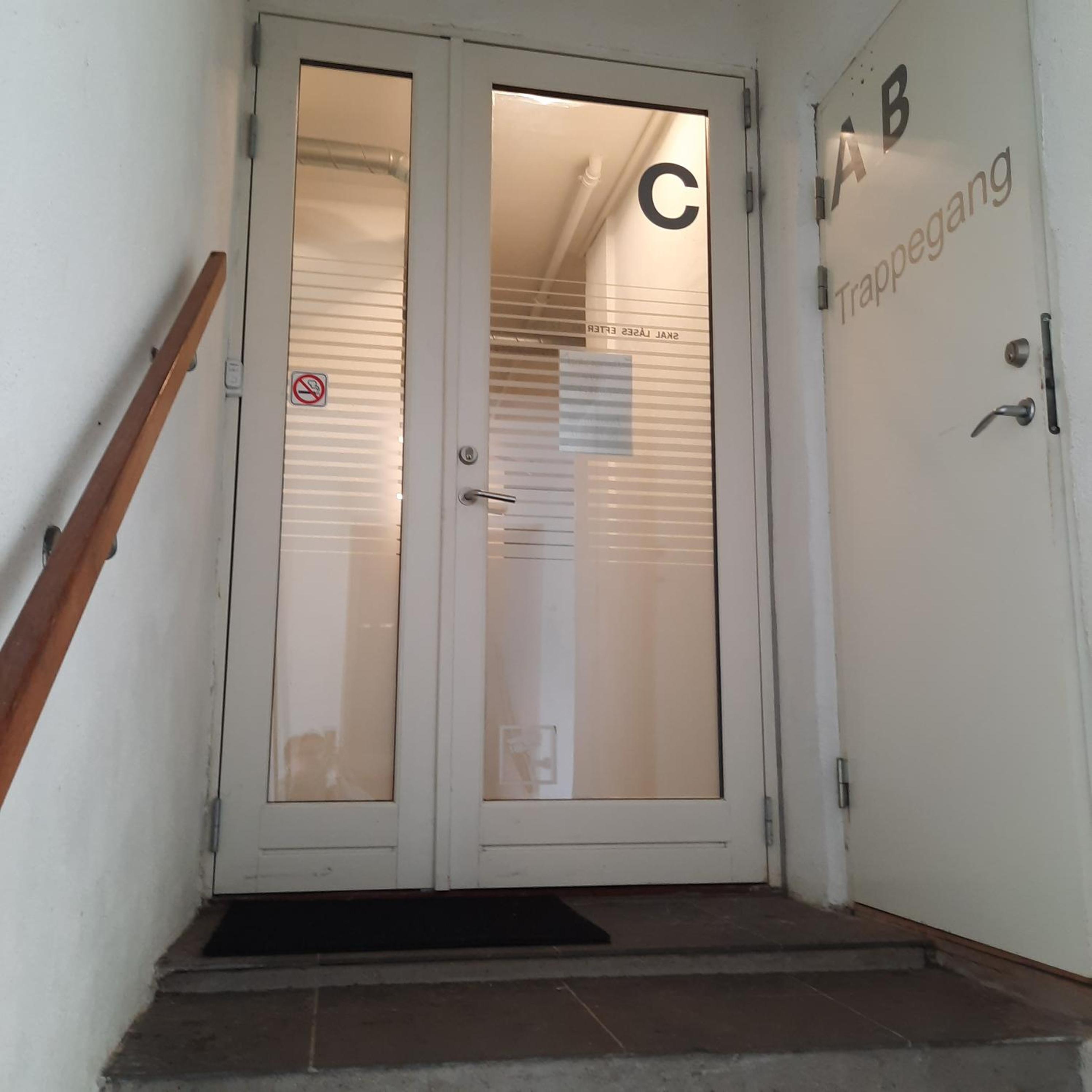 1- Bed Private room in apartment view 3