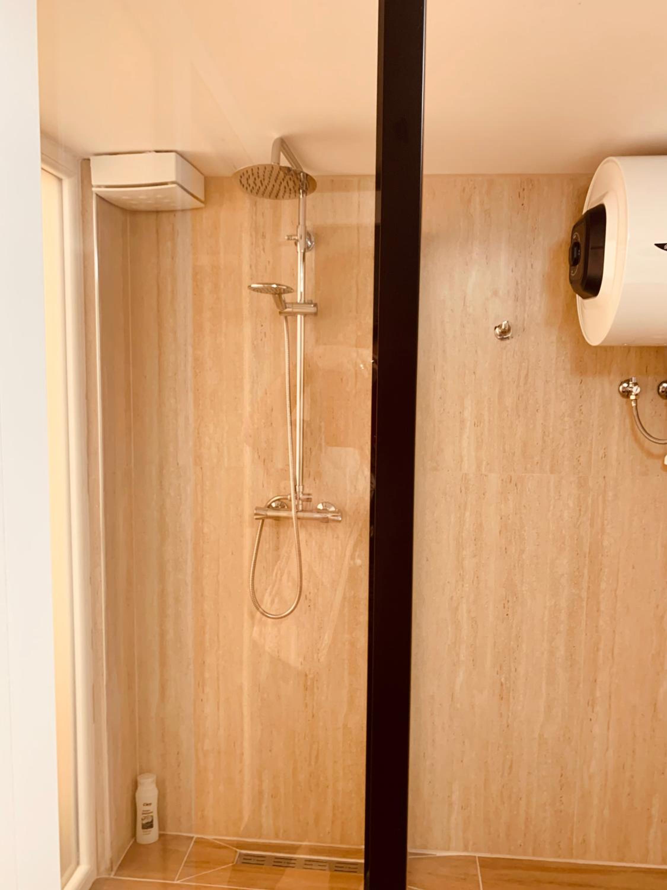 Auto Tana Guest House