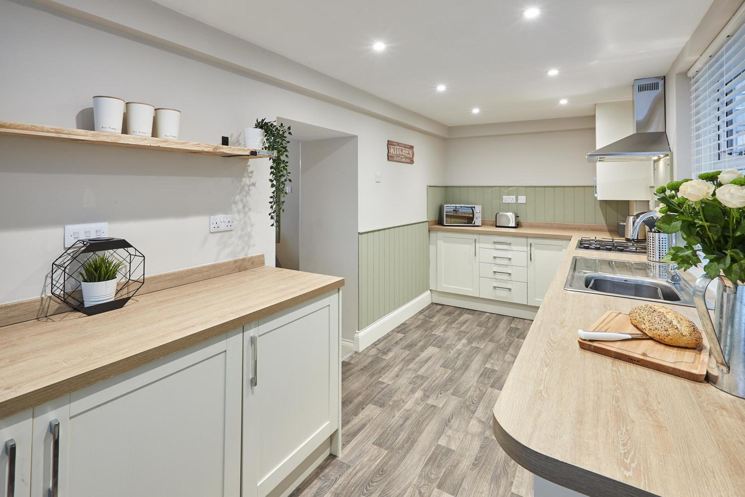 Host & Stay - Sion Hall Cottage view 2