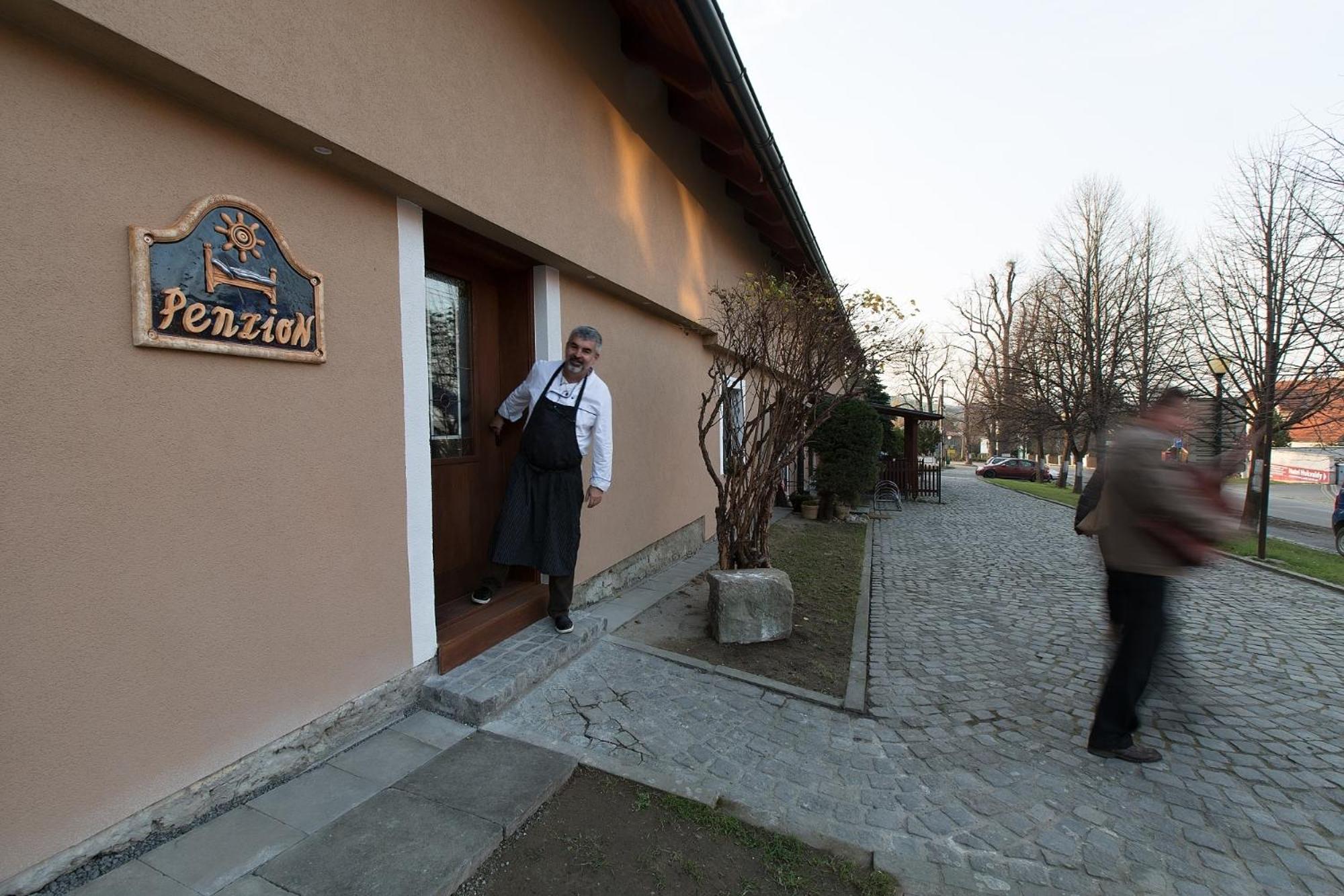 U Námořníka-Restaurant a penzion