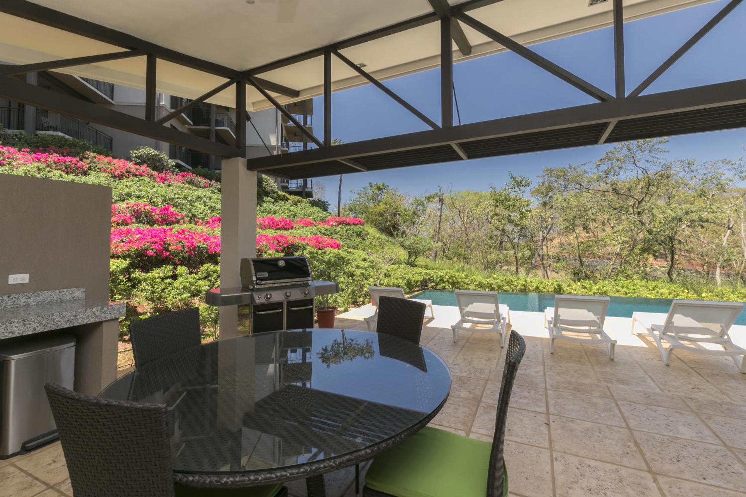 Modern 2BR Condo Partial Ocean View - Roble Sabana - Reserva Conchal Golf Resort