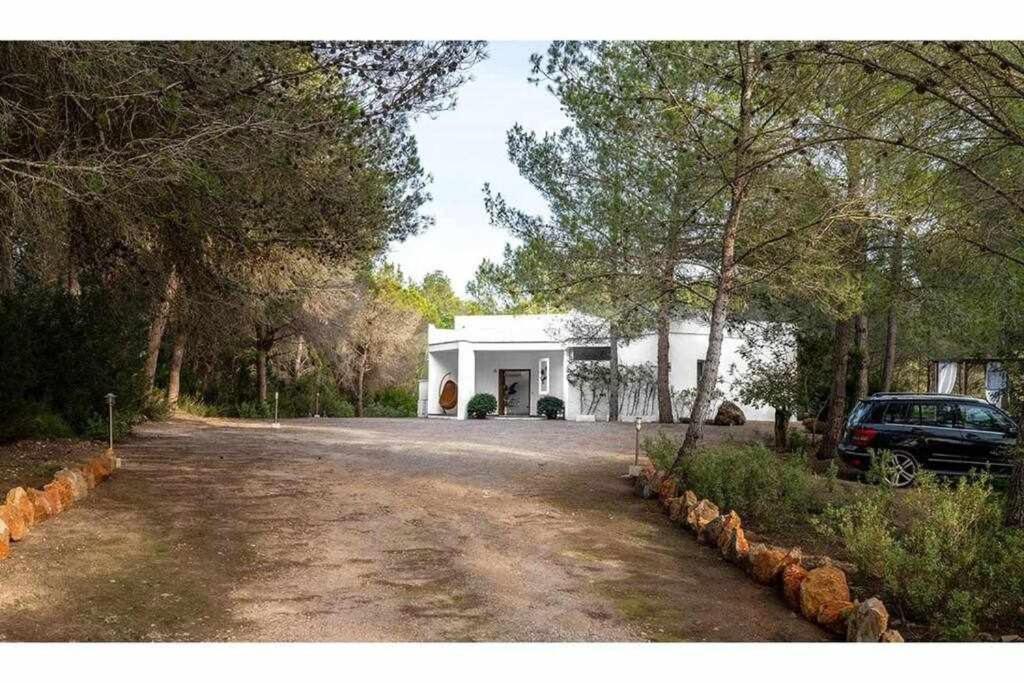 Peaceful villa in Santa Gertrudis