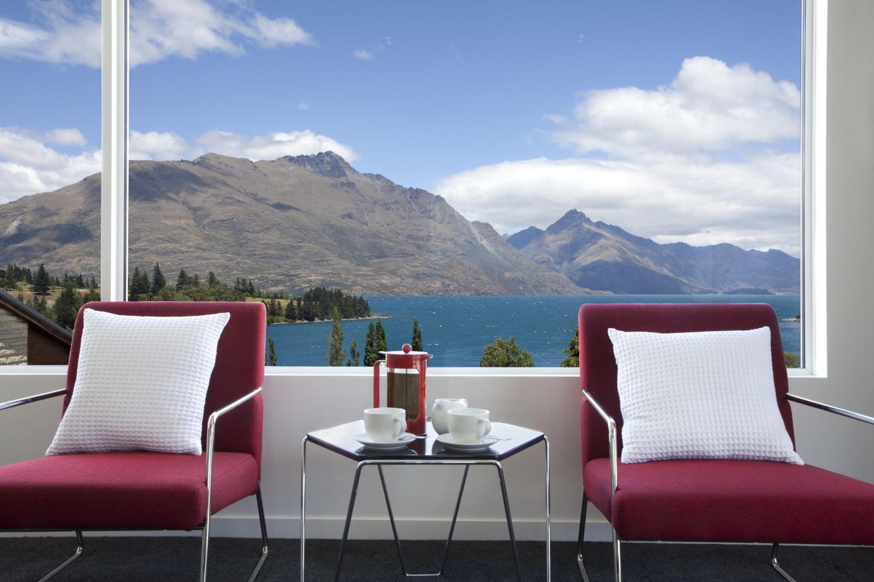 Casa Vista Apartment by Amazing Accom view 2