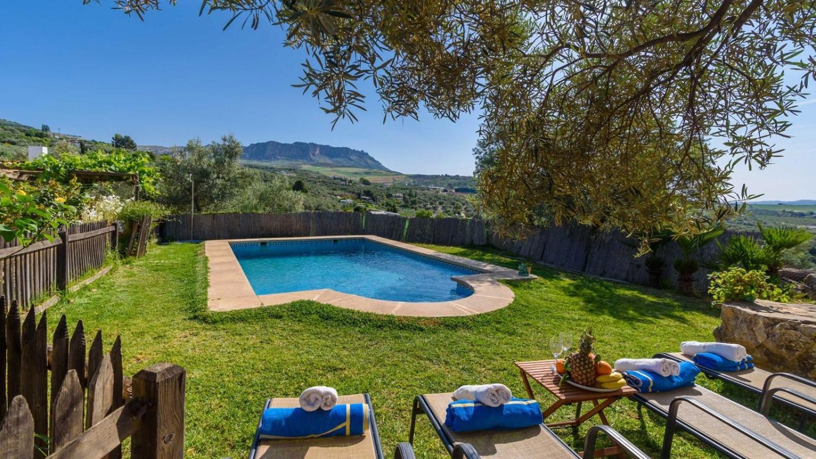 Casa Llanos de la Encina Antequera by Ruralidays