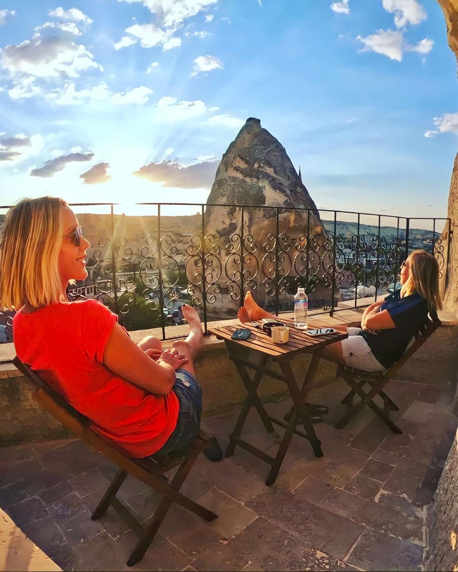 Castle Cave Hotel - Image 12